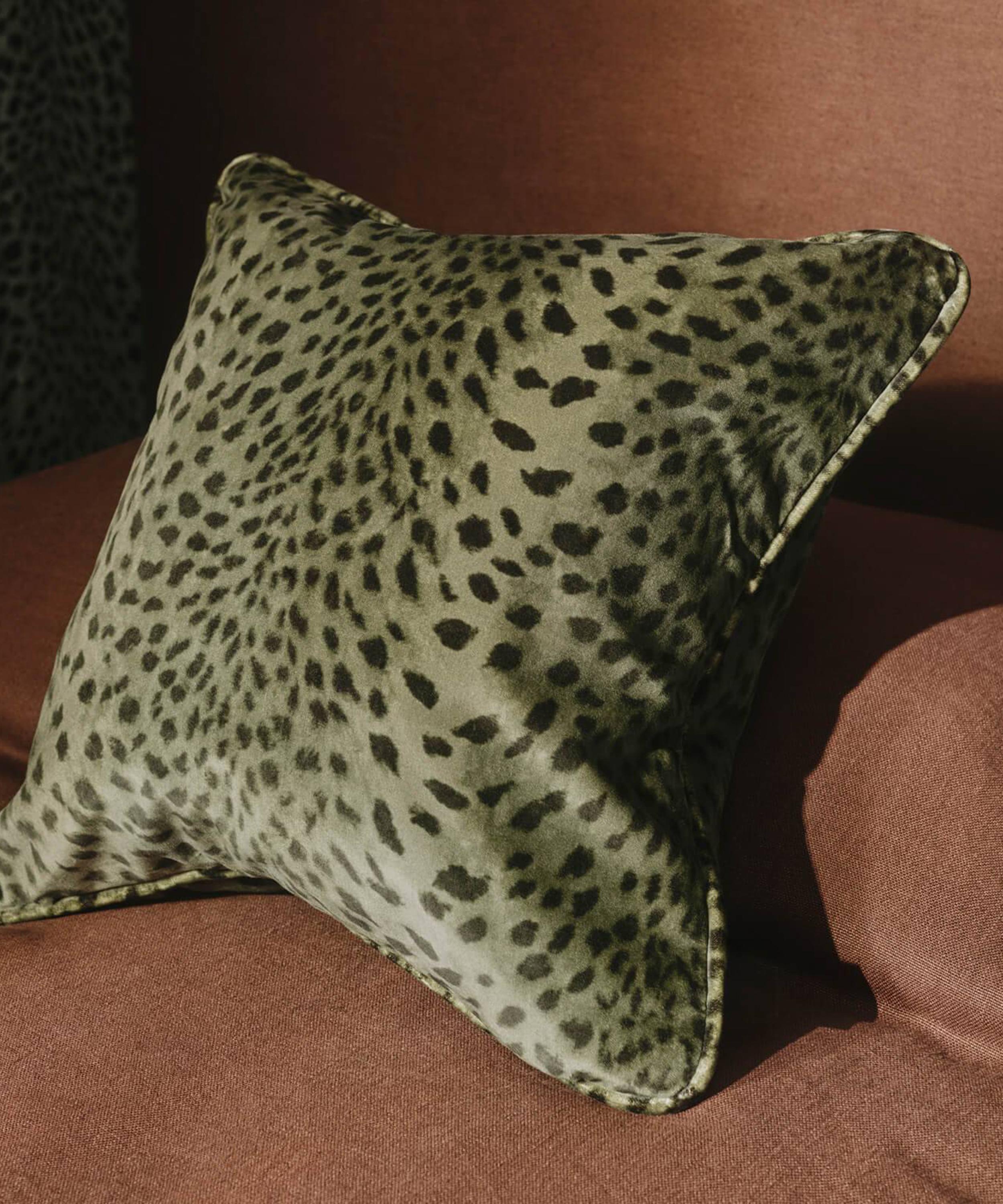 House of Hackney - Savanna Velvet Medium Piped Cushion image number 1