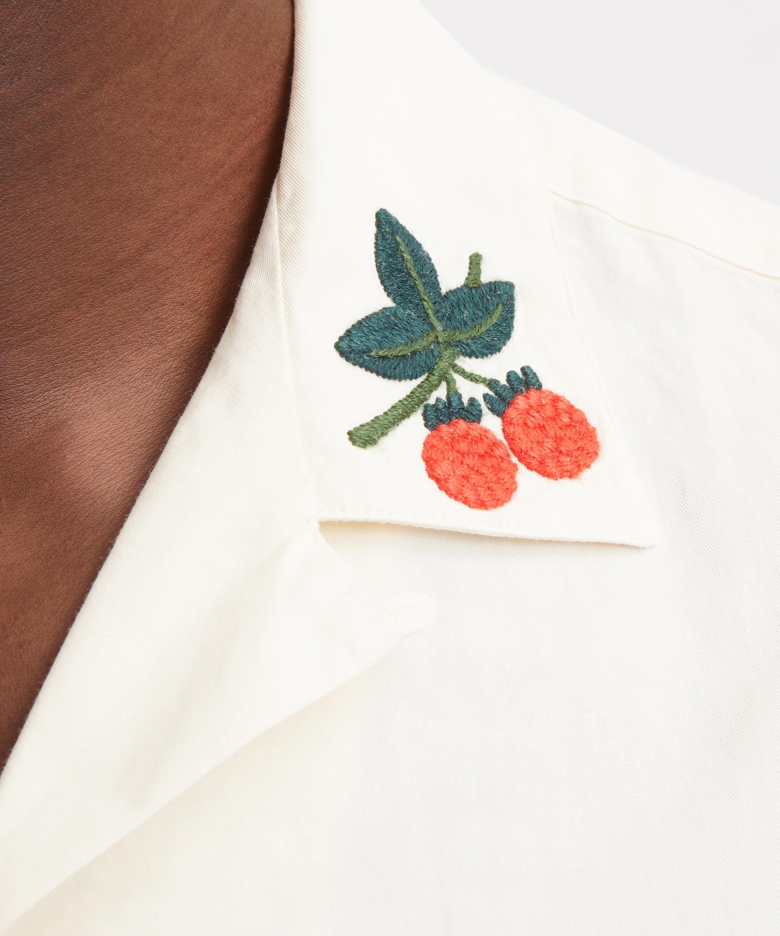 Portuguese Flannel - Embroidery Flowers Short-Sleeve Shirt image number 4