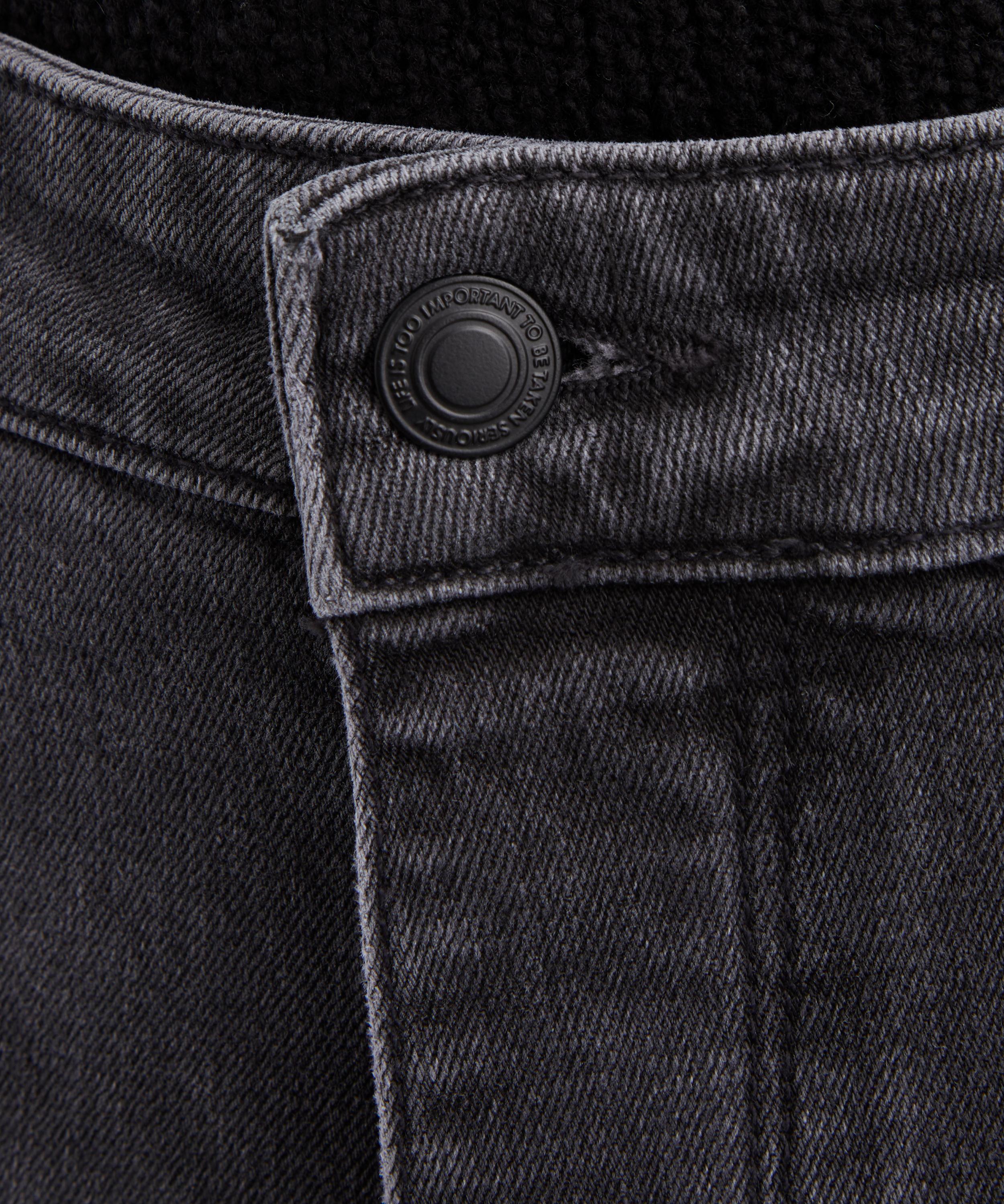Neuw - Ray Straight Jeans in Sharp Black image number 4