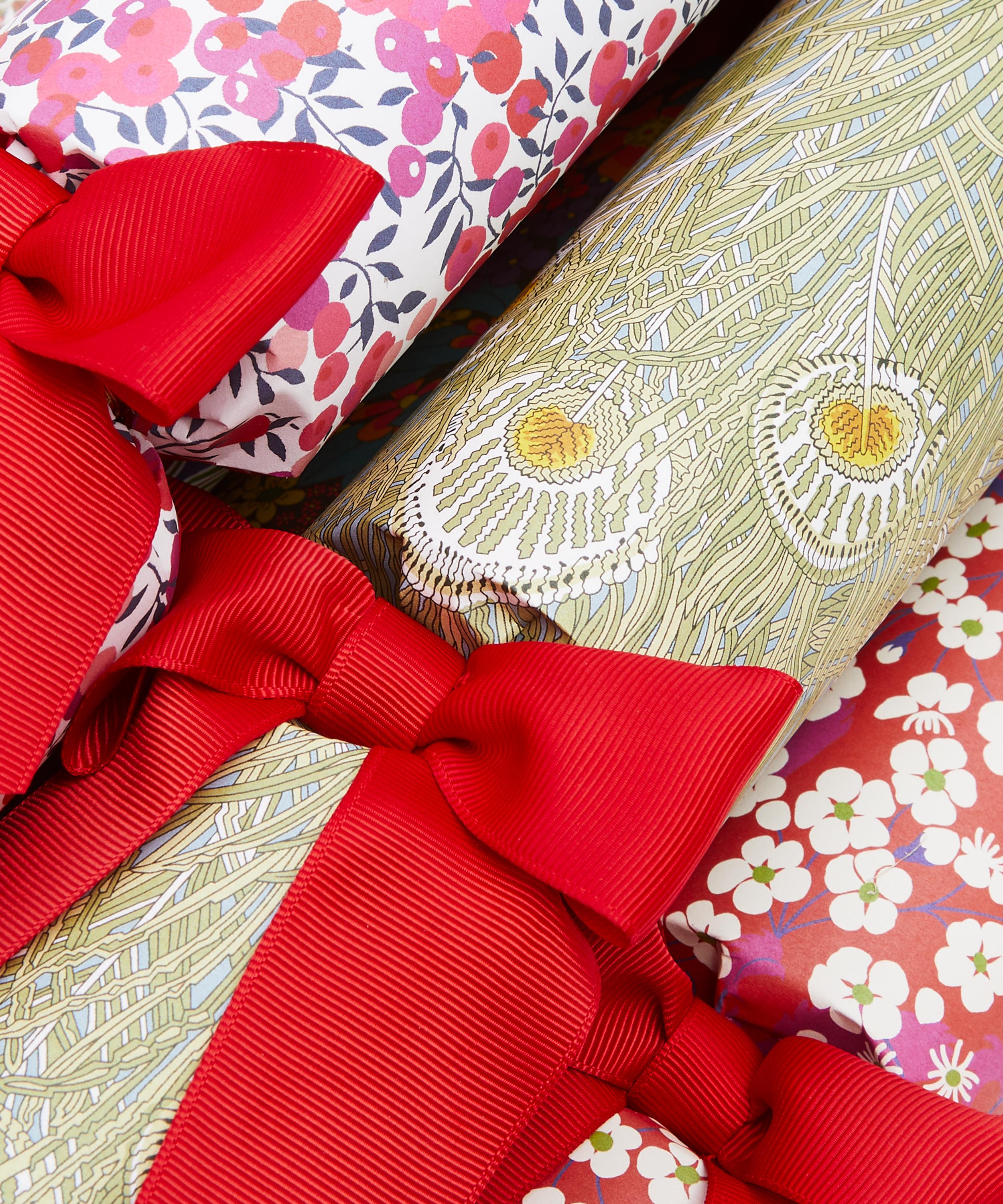 Christmas - Liberty Luxury Christmas Crackers Set of Six image number 2