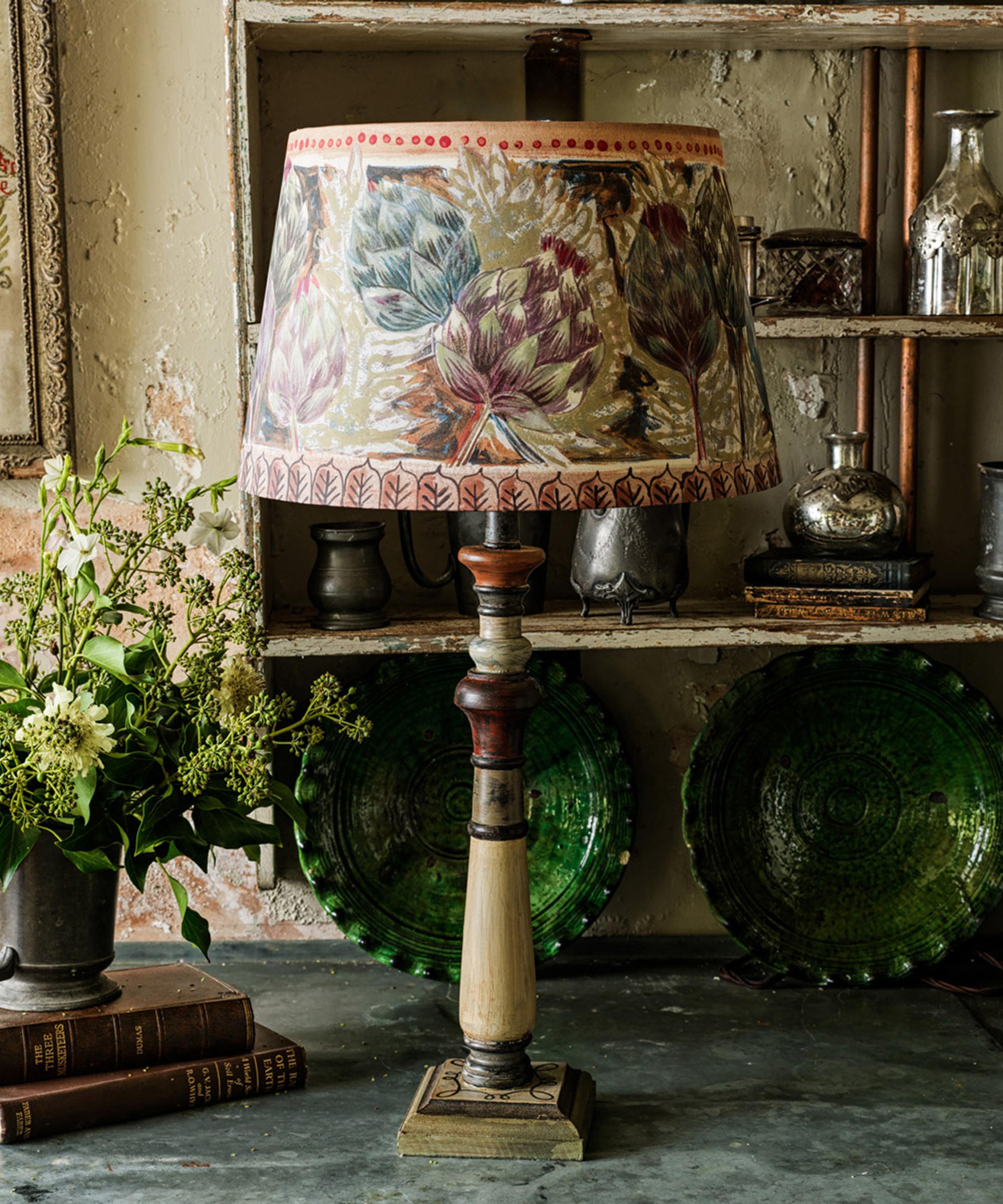 Bloomsbury Revisited - Artichoke Lampshade on Medium Base image number 1