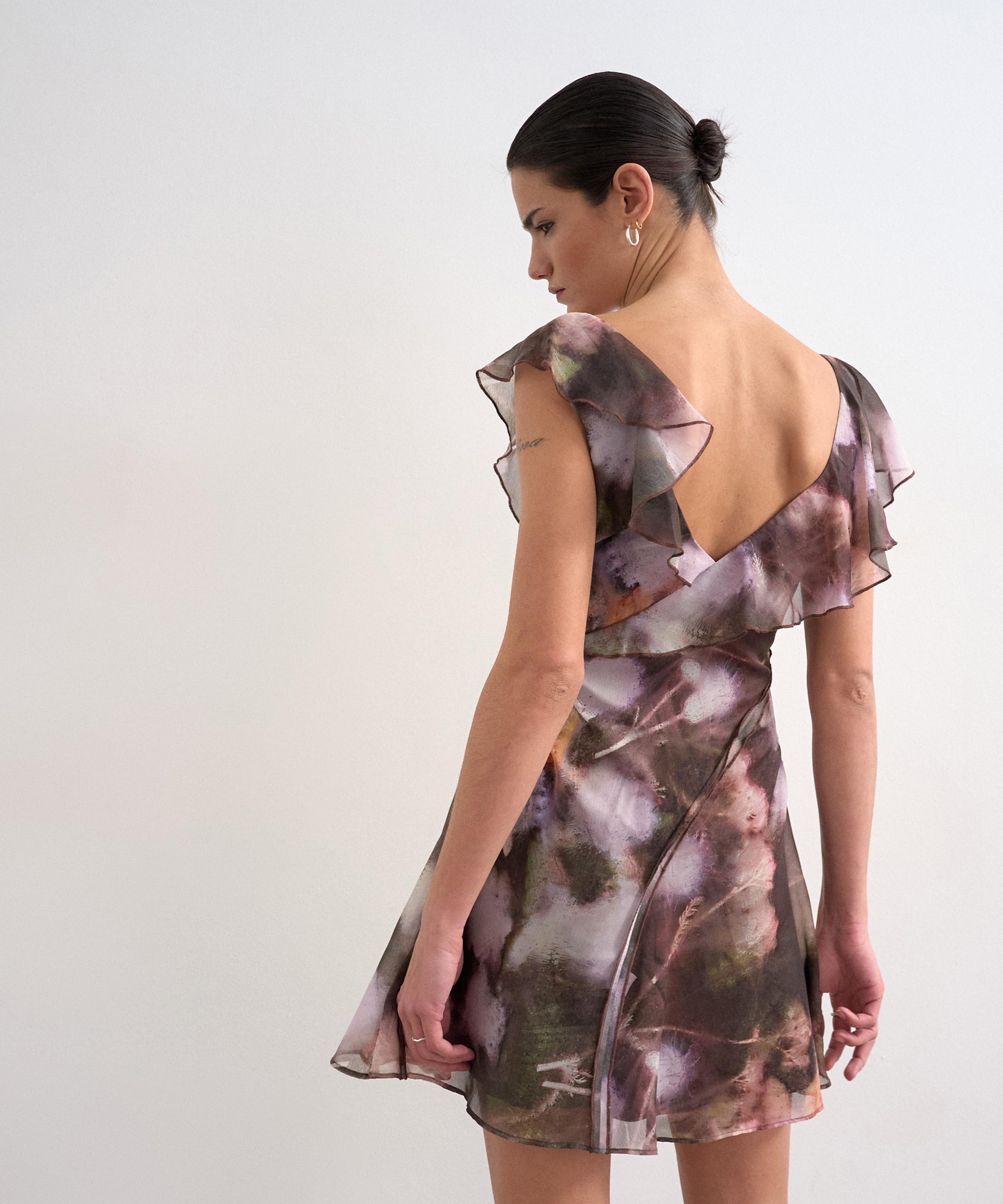 TOPSHOP - Ghostly Floral Ruffle Mini Dress image number 3