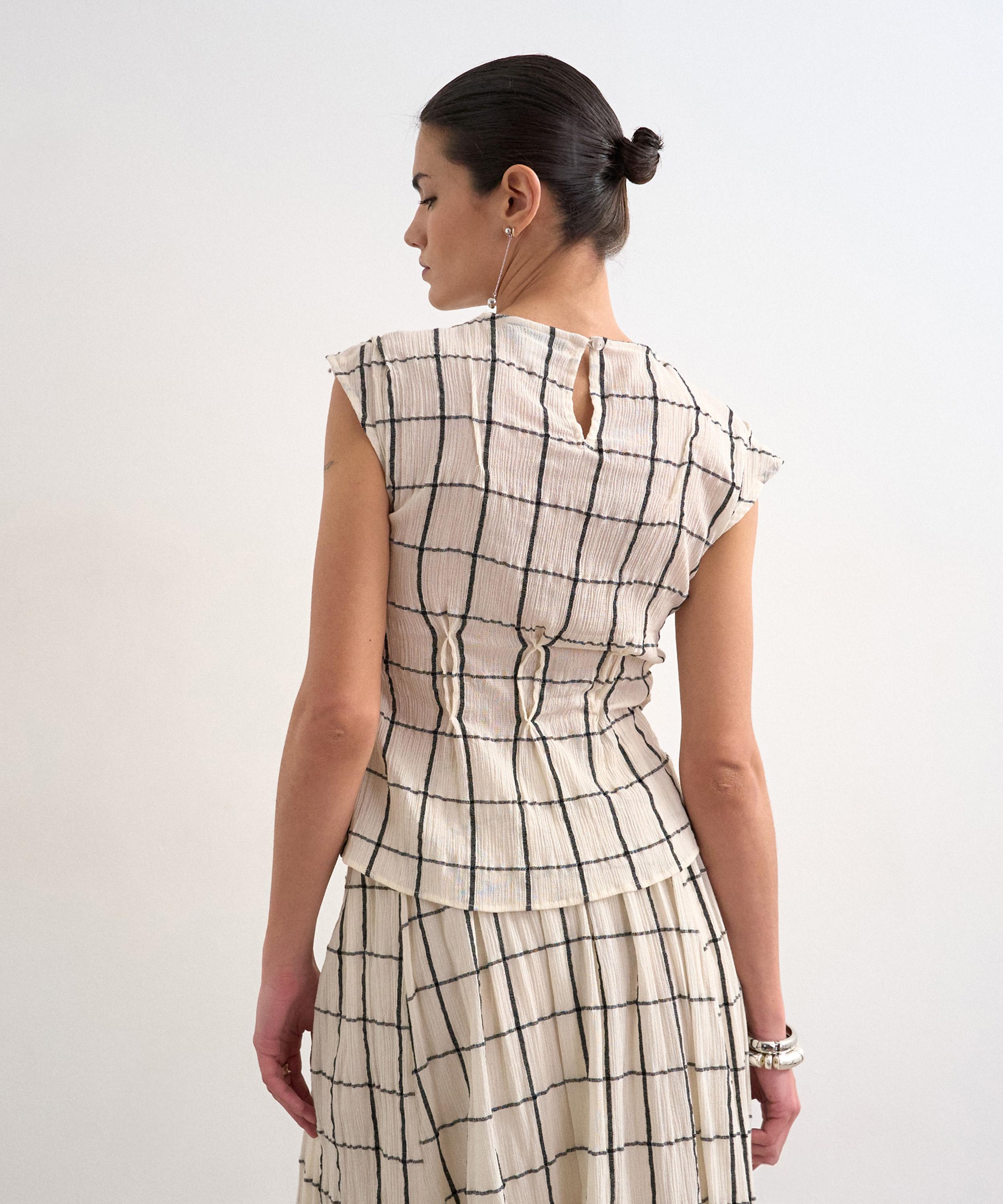 TOPSHOP - Windowpane Check Sleeveless Pintuck Crinkle Top image number 3