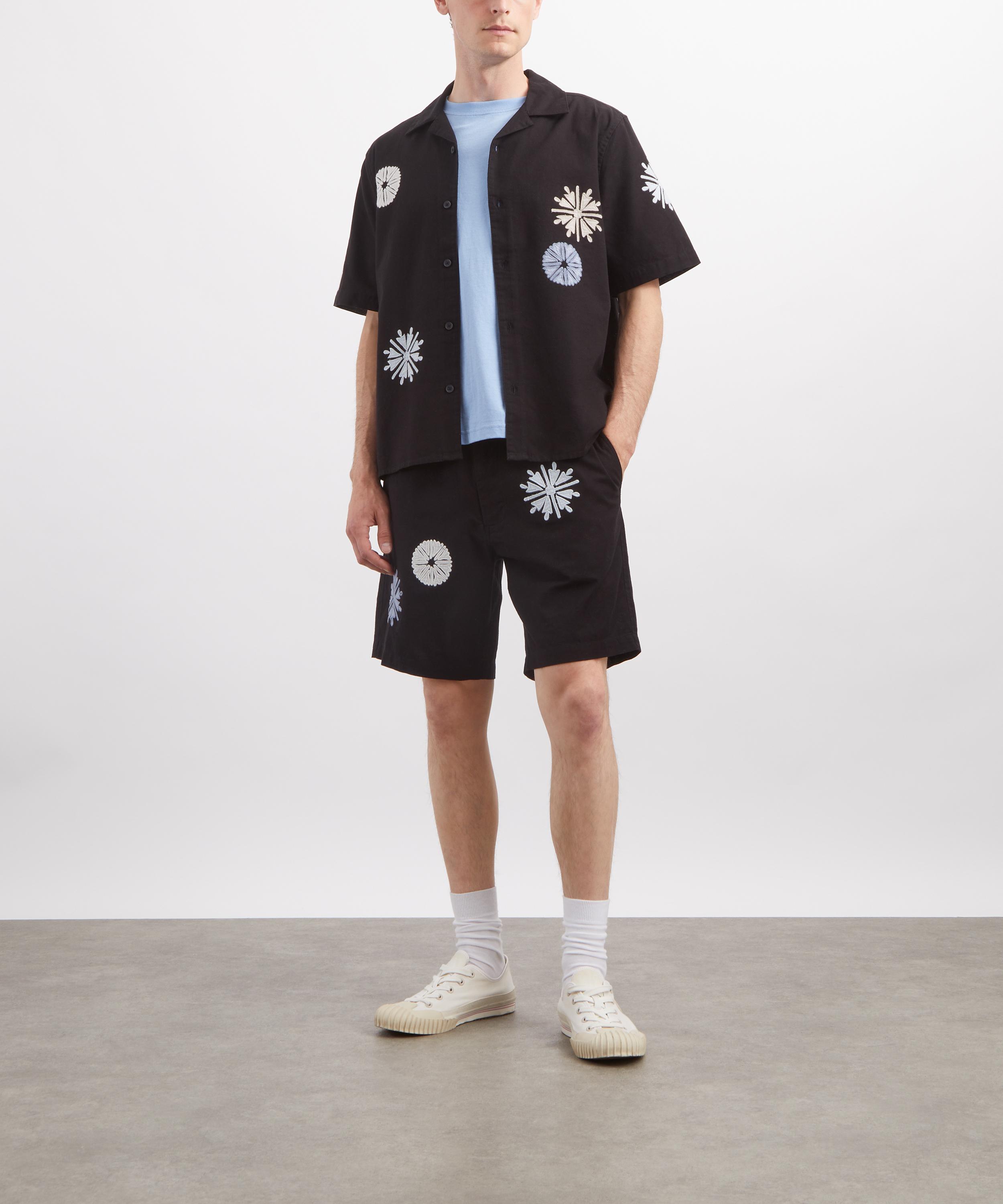 Wax London - Didcot Round Appliqu&eacute; Short-Sleeve Shirt image number 1