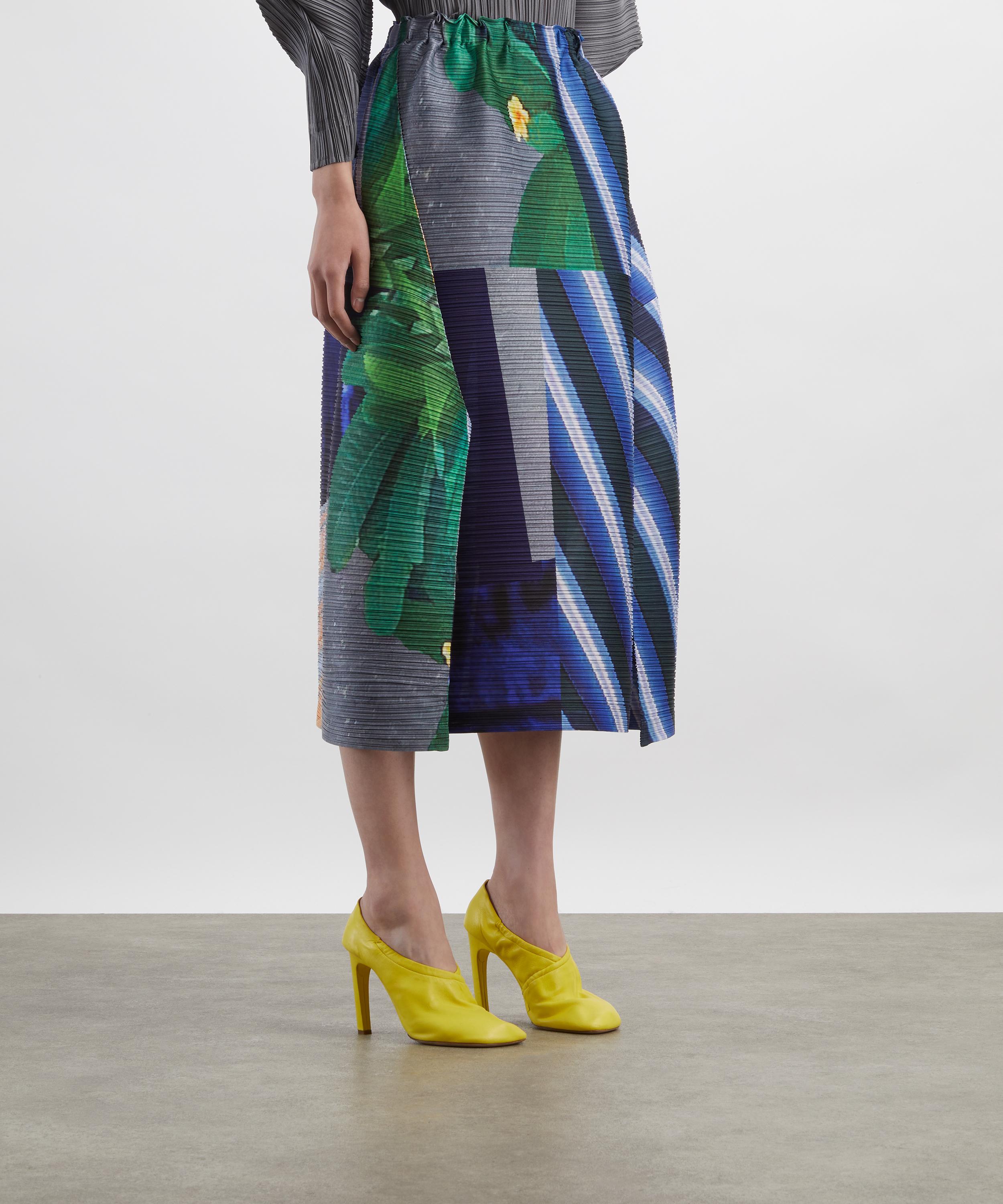 Pleats Please Issey Miyake - CITY COLLAGE Pleated Midi Skirt image number 2