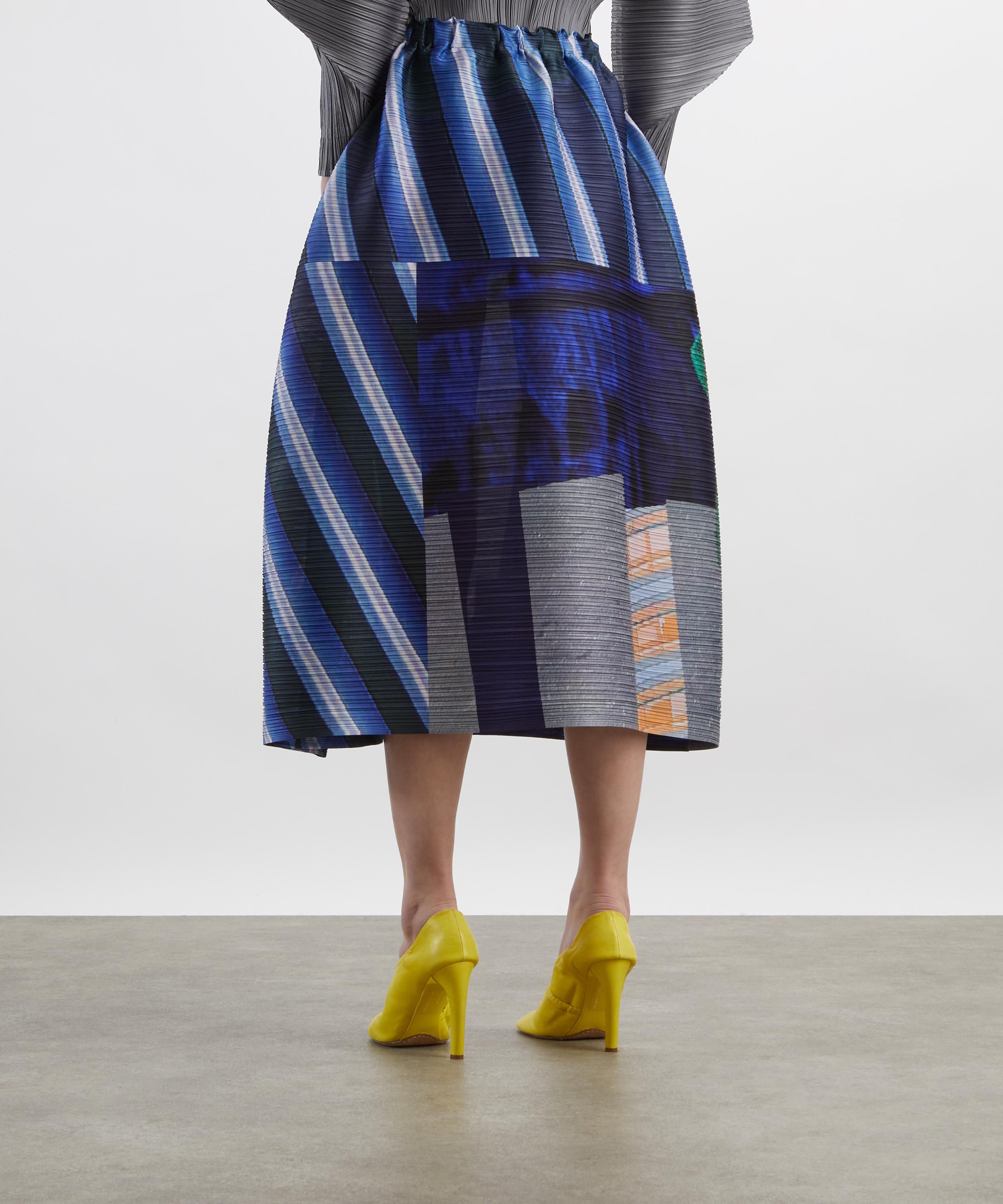 Pleats Please Issey Miyake - CITY COLLAGE Pleated Midi Skirt image number 3