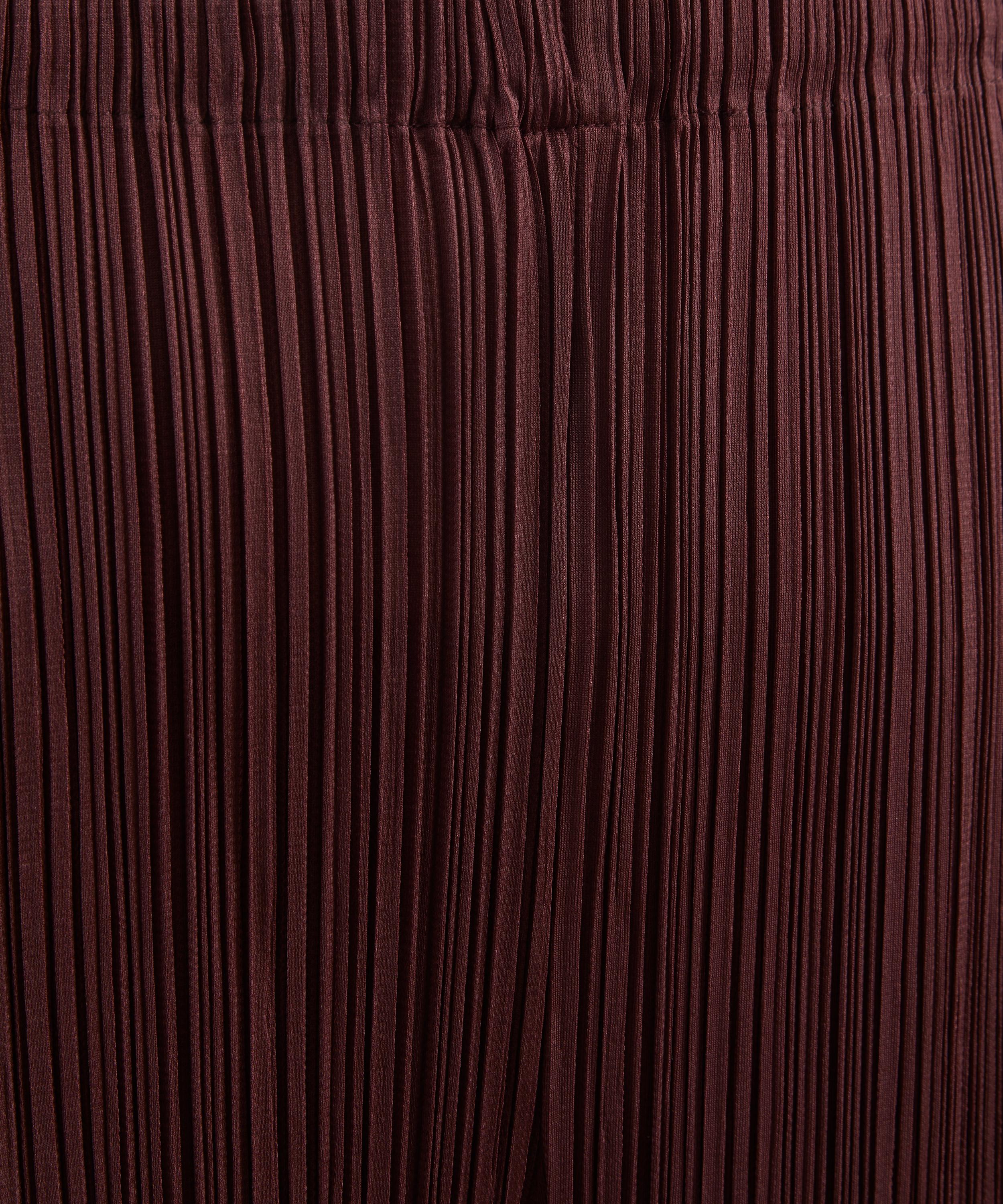 Pleats Please Issey Miyake - MONTHLY COLOURS: JANUARY Pleated Wide-Leg Trousers image number 4