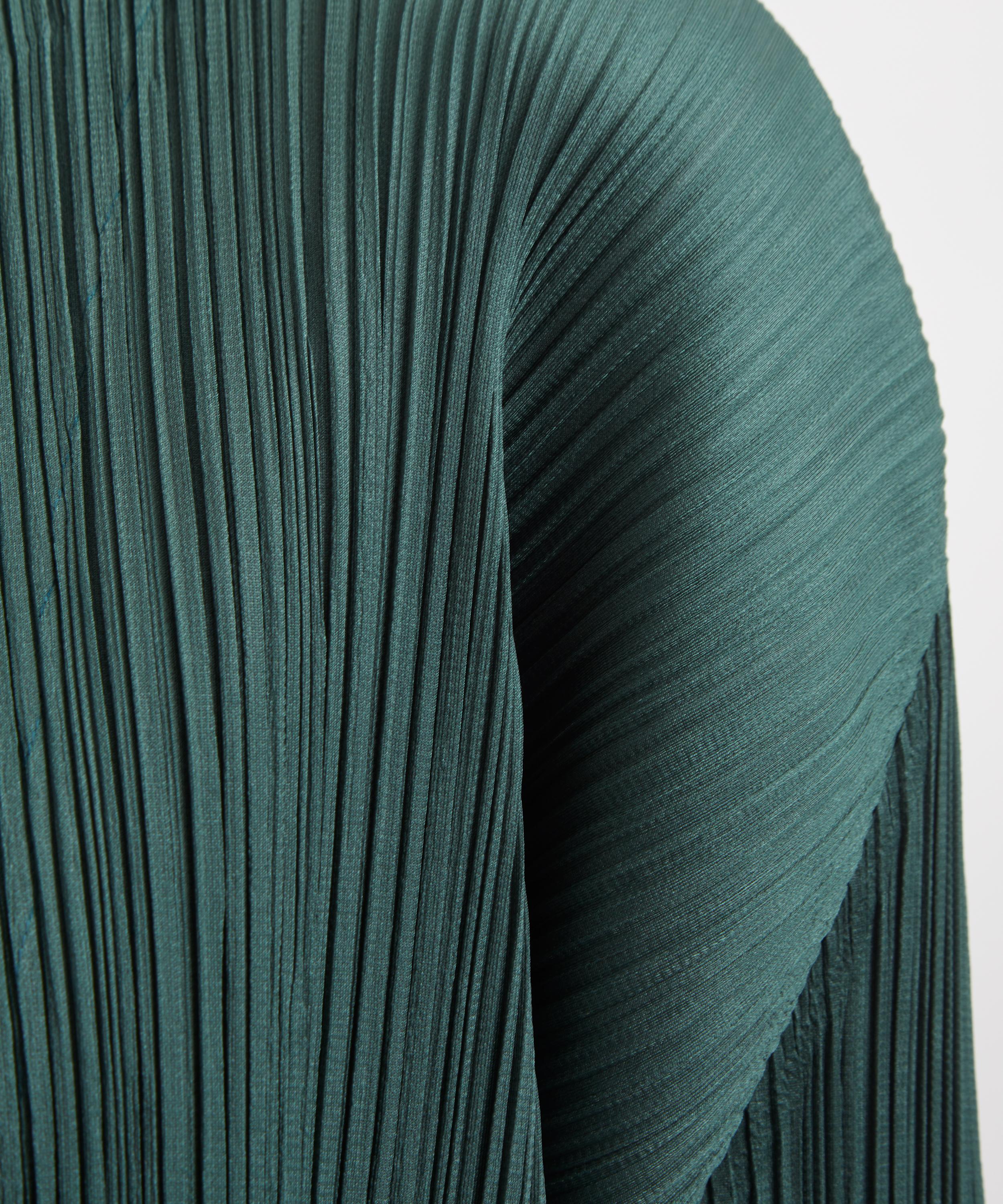 Pleats Please Issey Miyake - MONTHLY COLOURS: MARCH Pleated Cardigan image number 4