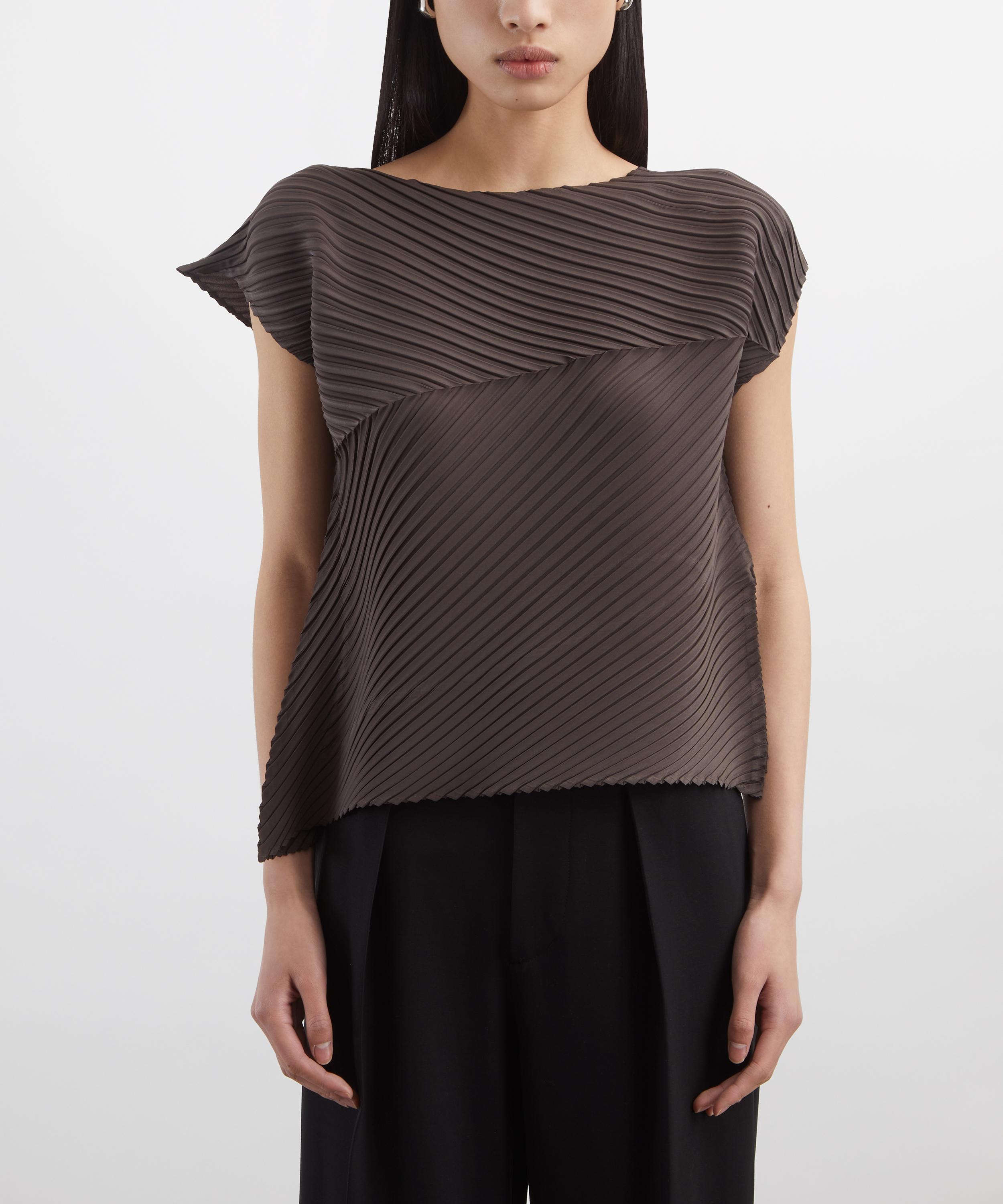 Issey Miyake - PLASTER PLEATS Top image number 2