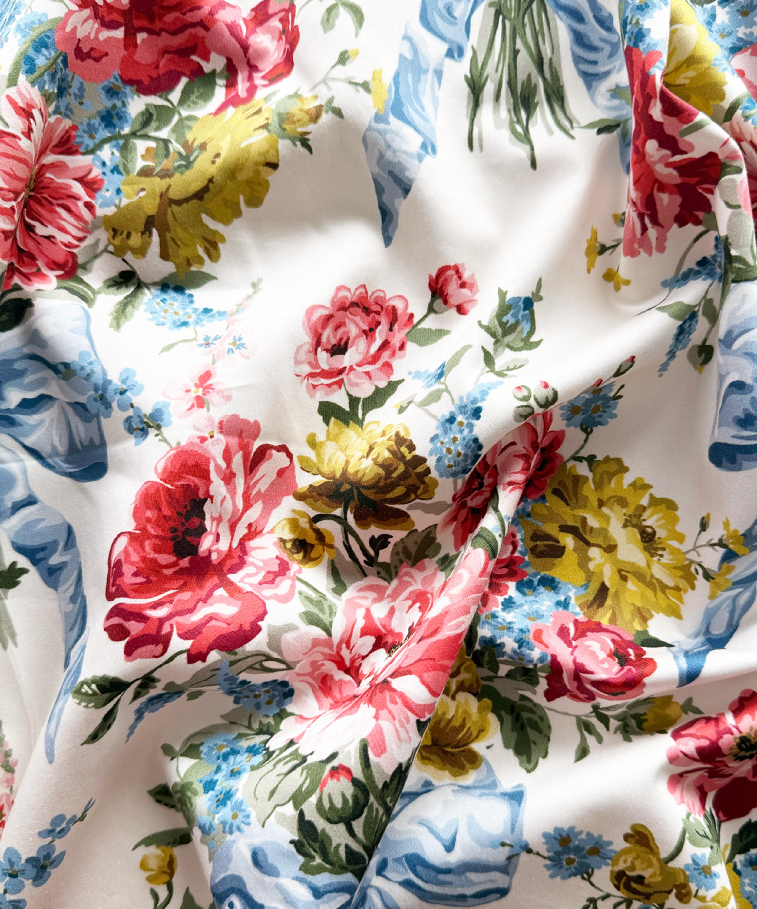 Coco & Wolf - Bow Bouquet & Garden Blooms Ardington Cotton Sateen Single Duvet Set image number 3