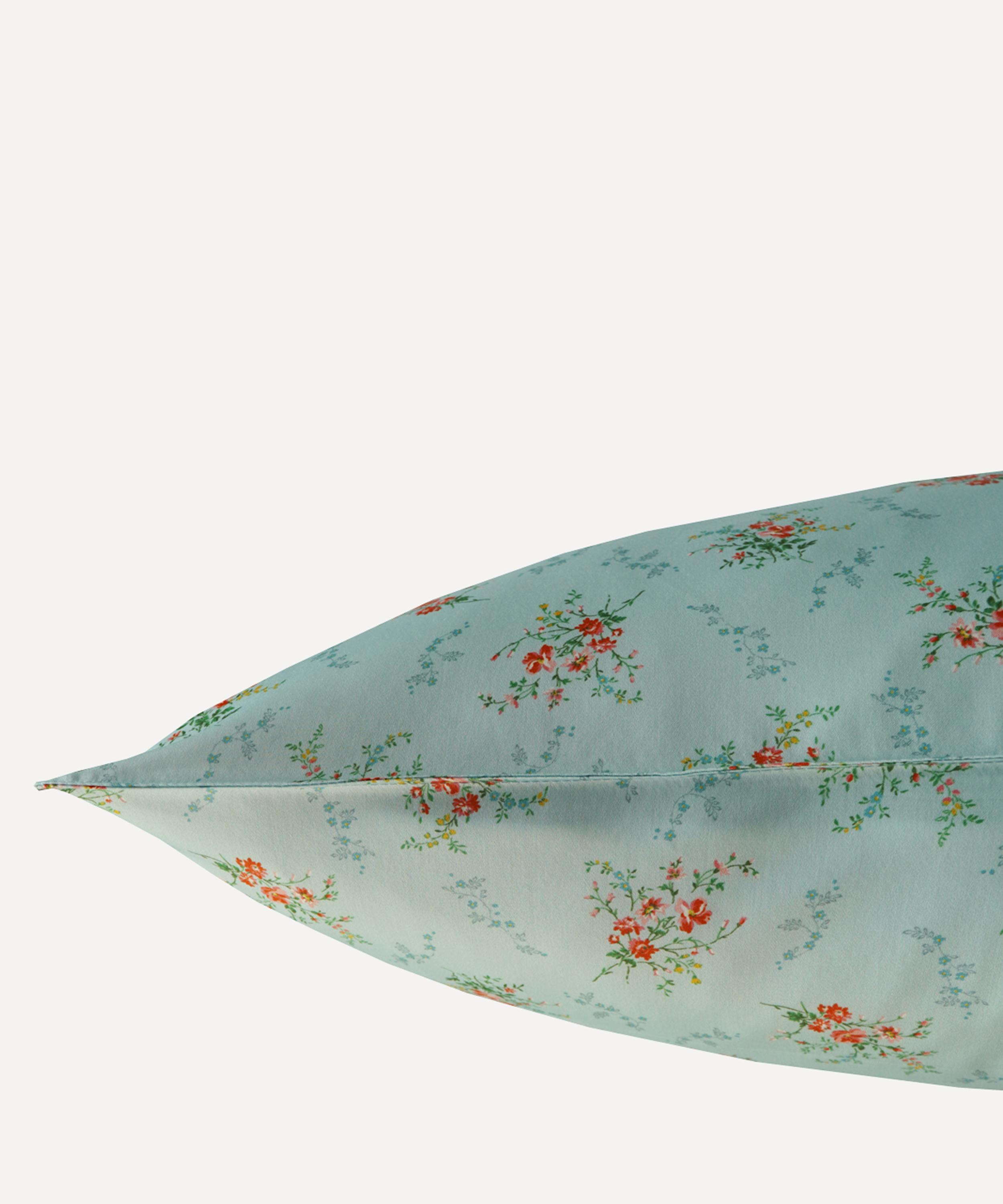 Coco & Wolf - Garden Blooms Ardington Cotton Sateen Pillowcases Set of Two image number 2