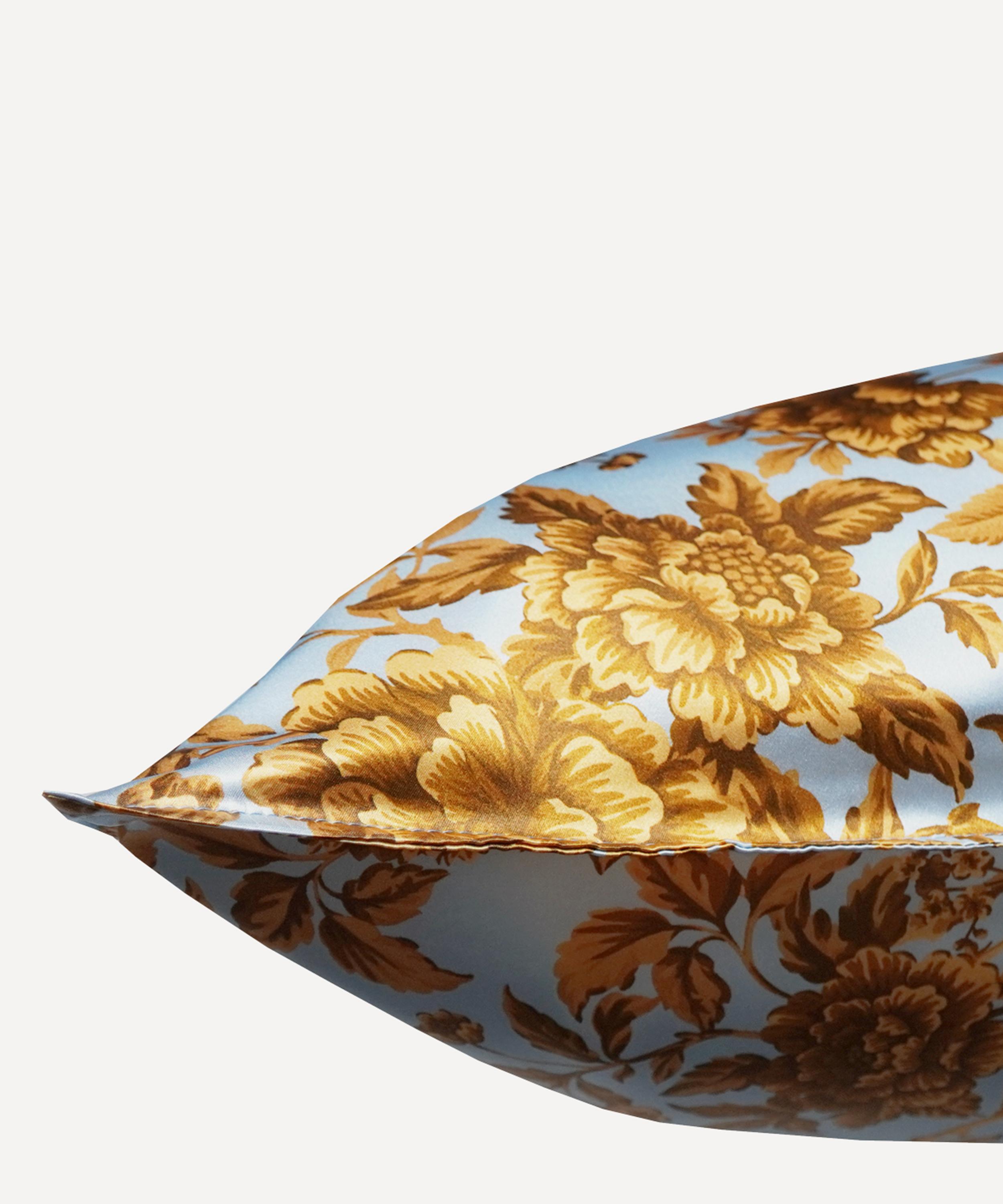 Coco & Wolf - Regency Trail Silk Pillowcases Set of Two image number 2