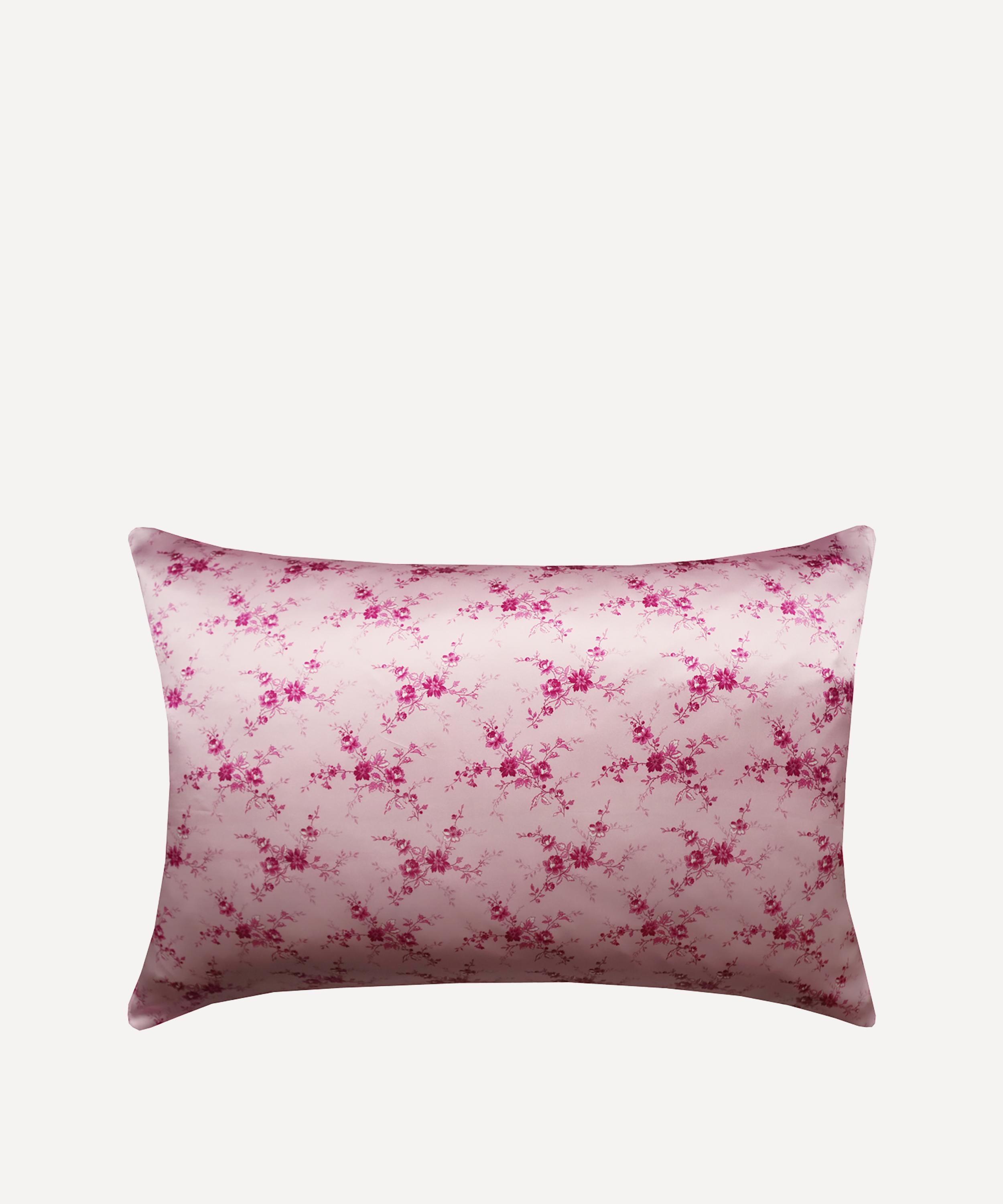 Coco & Wolf - Amelie Luise Silk Pillowcases Set of Two image number 3