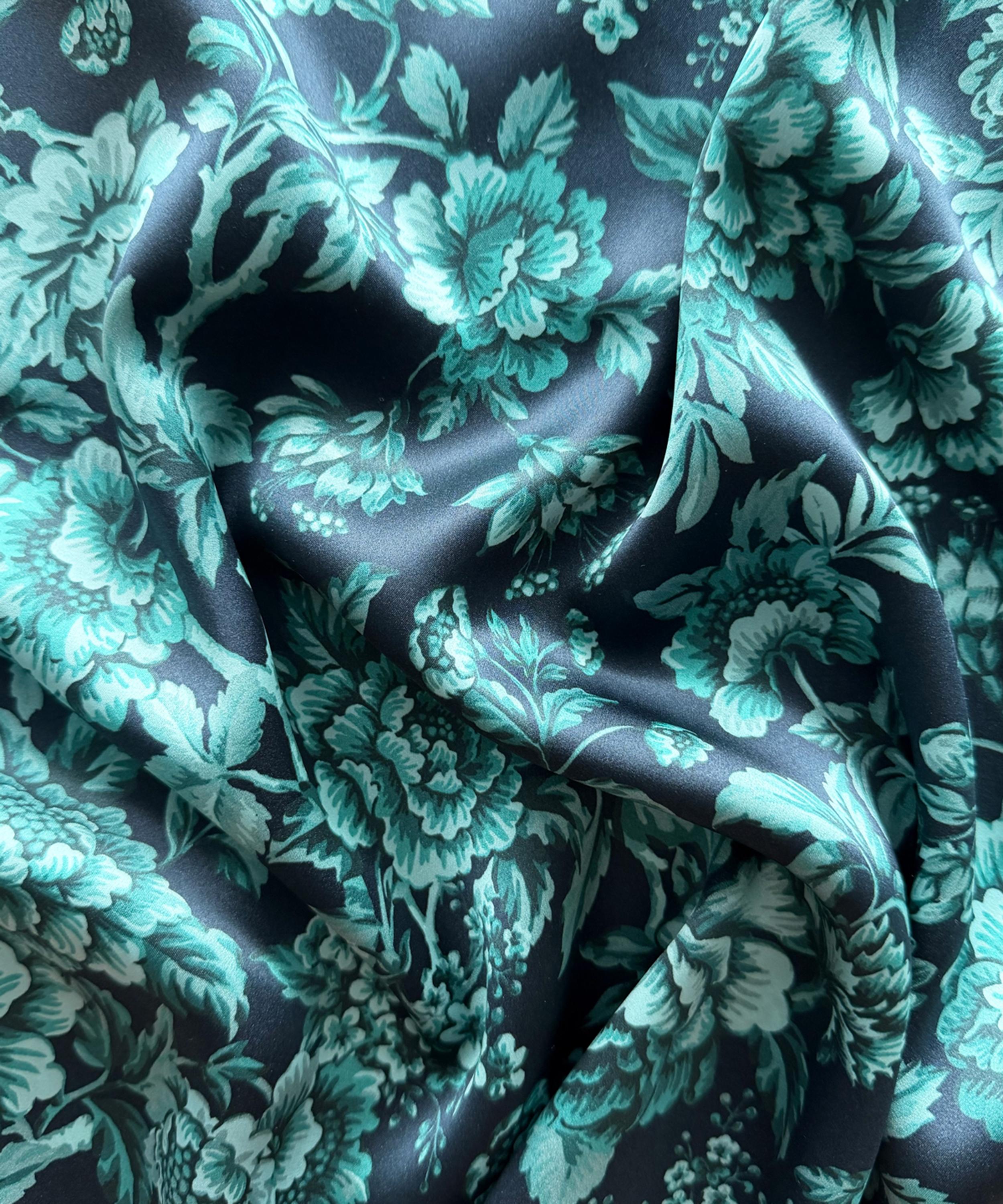 Coco & Wolf - Regency Trail Silk Pillowcase image number 3