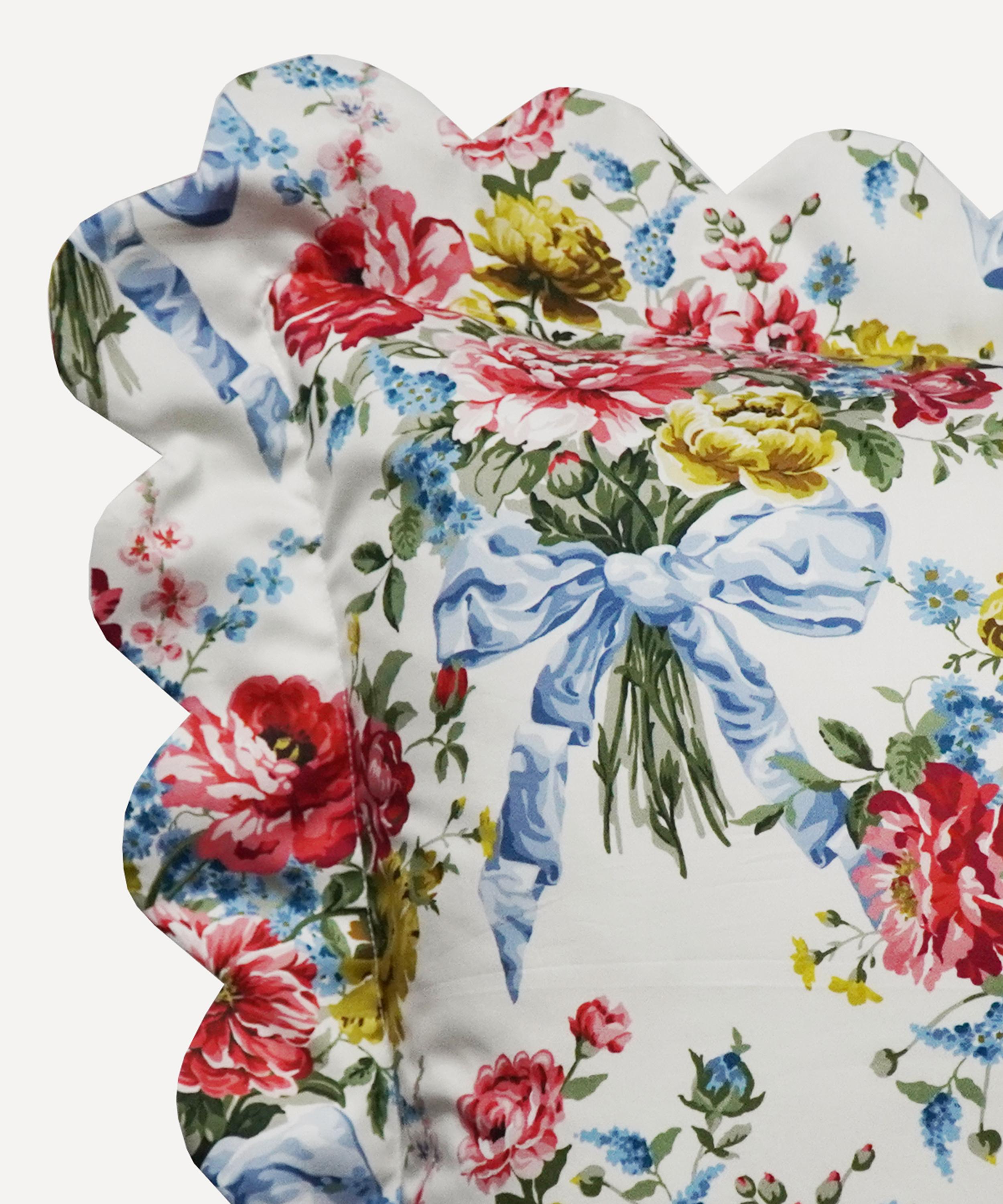 Coco & Wolf - Bow Bouquet Ardington Cotton Sateen Scallop Edge Pillowcase image number 2