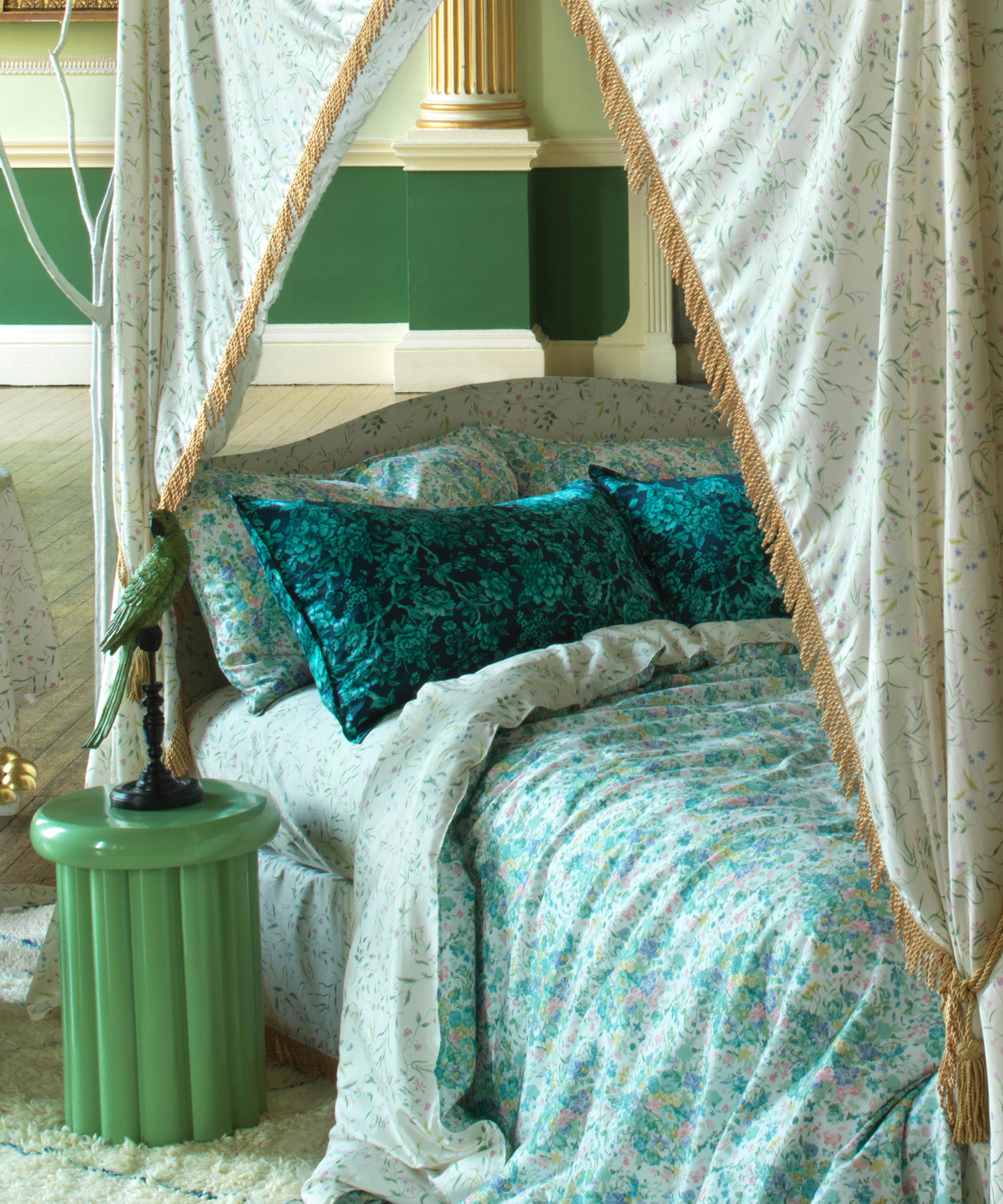 Coco & Wolf - Regal Blossom Ardington Cotton Sateen Single Fitted Sheet image number 1