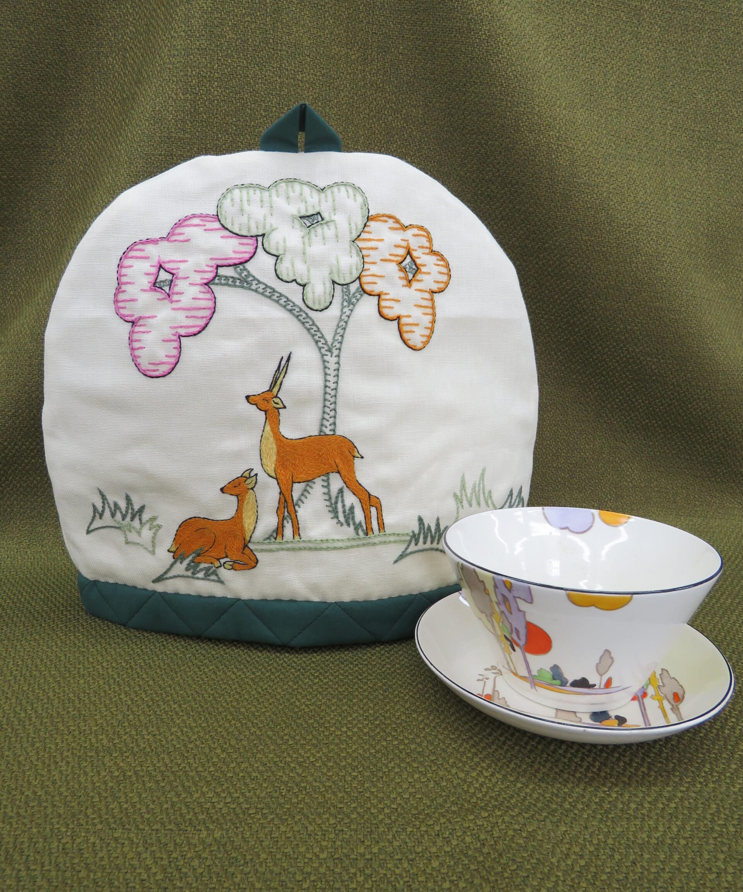 Royal School of Needlework - Art Deco Tea Cosy Embroidery Kit image number 3