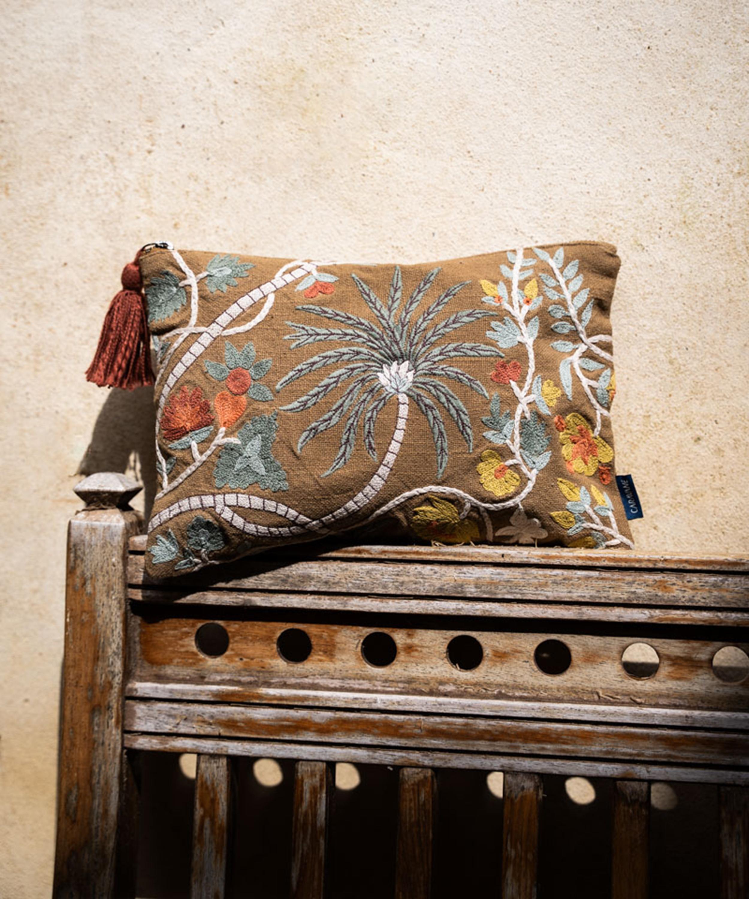 Caravane - Papilio Embroidered Pouch image number 1