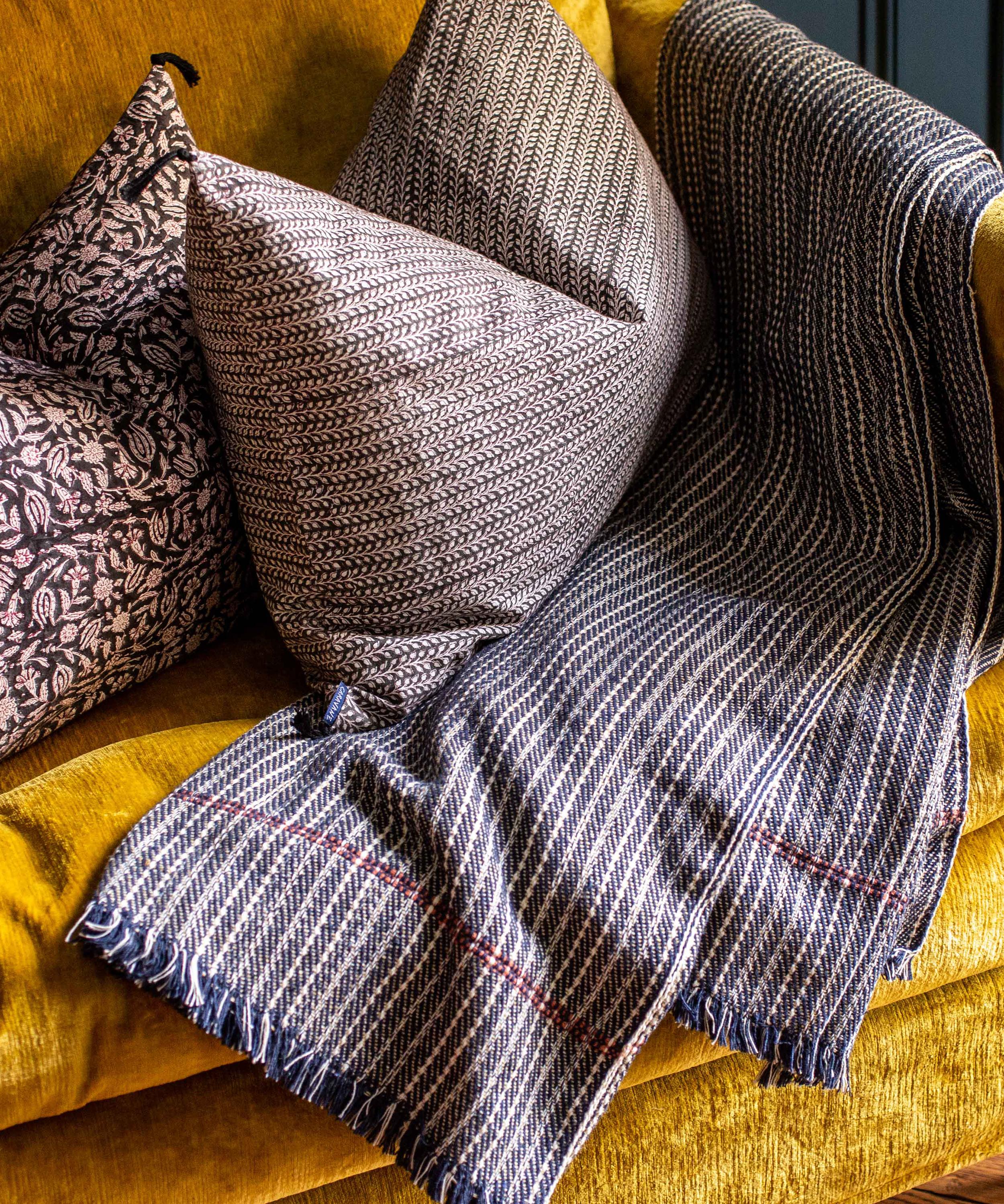 Caravane - Tulipan 40x55 Cushion Cover image number 1