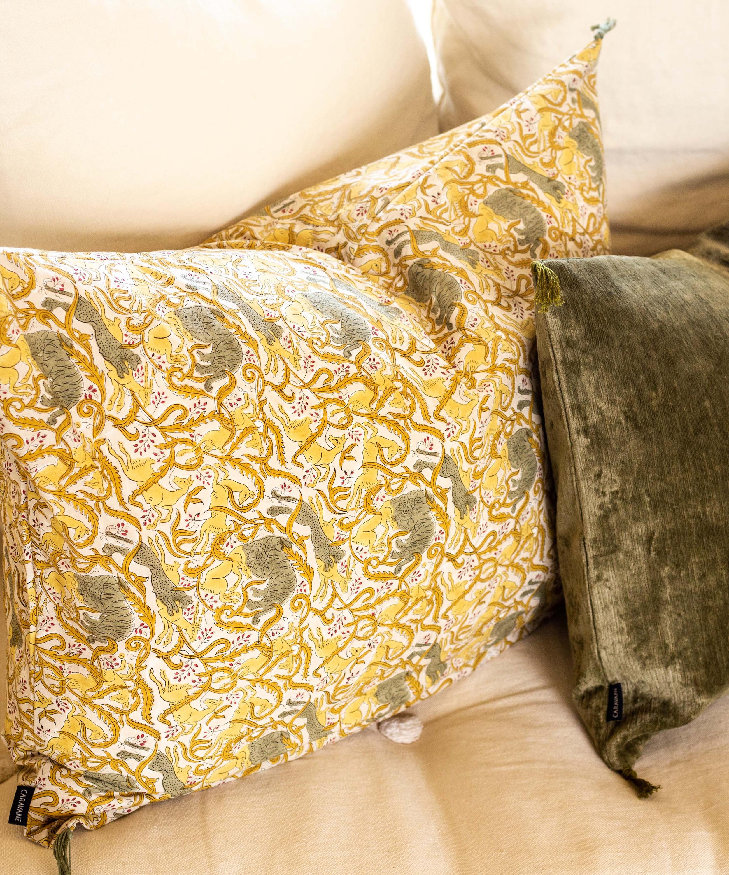 Caravane - Letho Curcuma 40x55 Cushion Cover image number 1