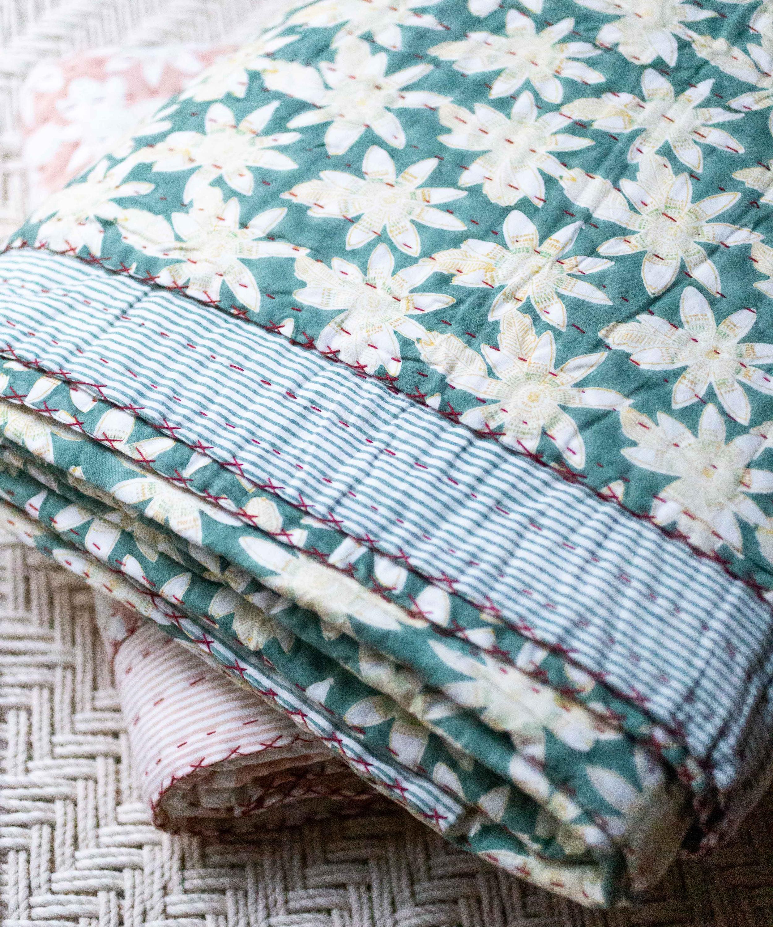 Caravane - Les Gujarat Bedspread image number 1