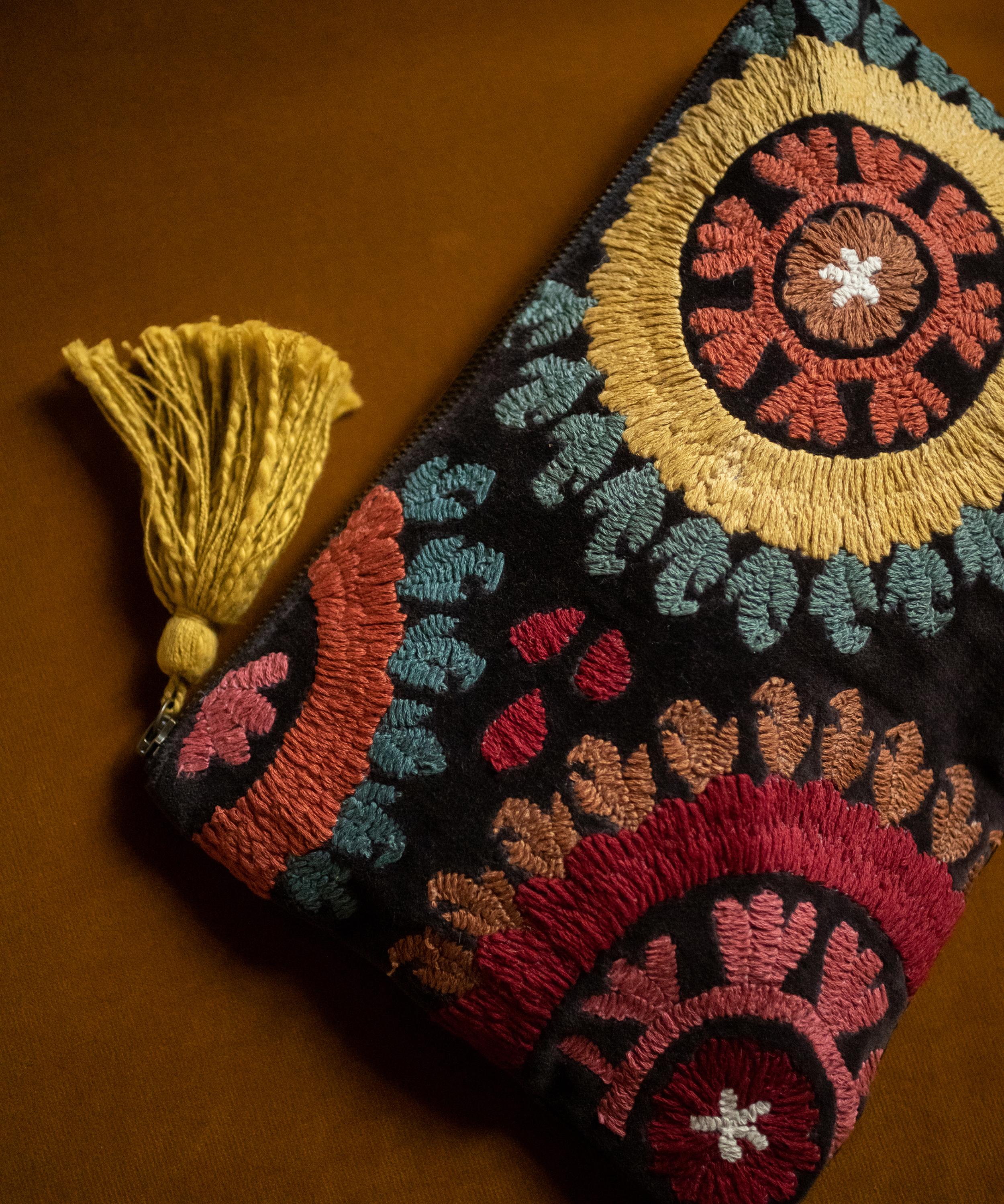 Caravane - Ayan Pouch image number 2