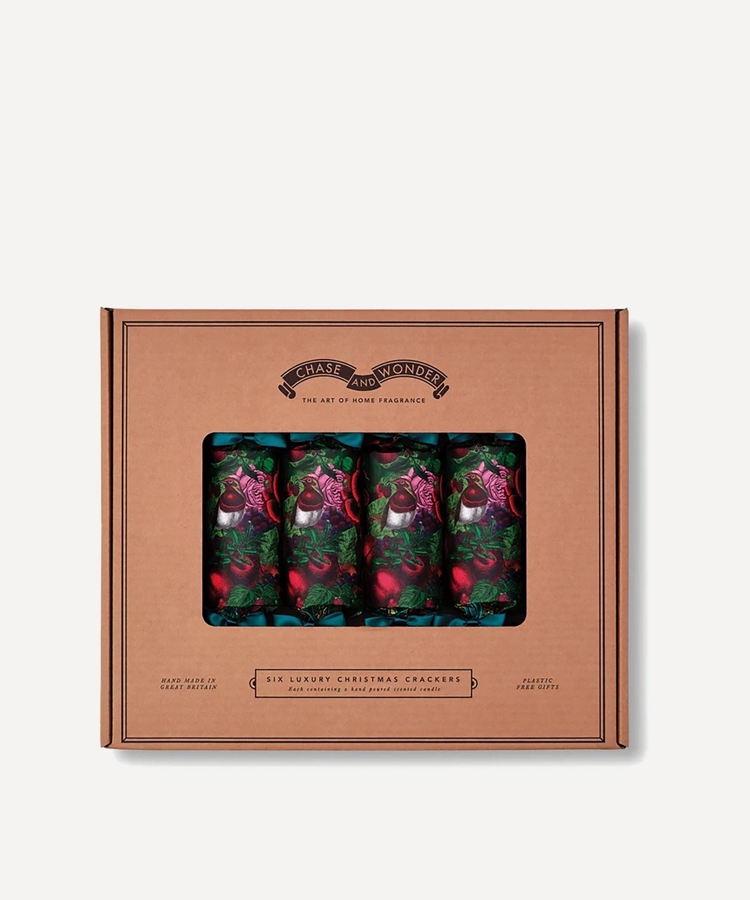 Christmas - Robin Scented Candle Christmas Crackers Box of Six image number 0