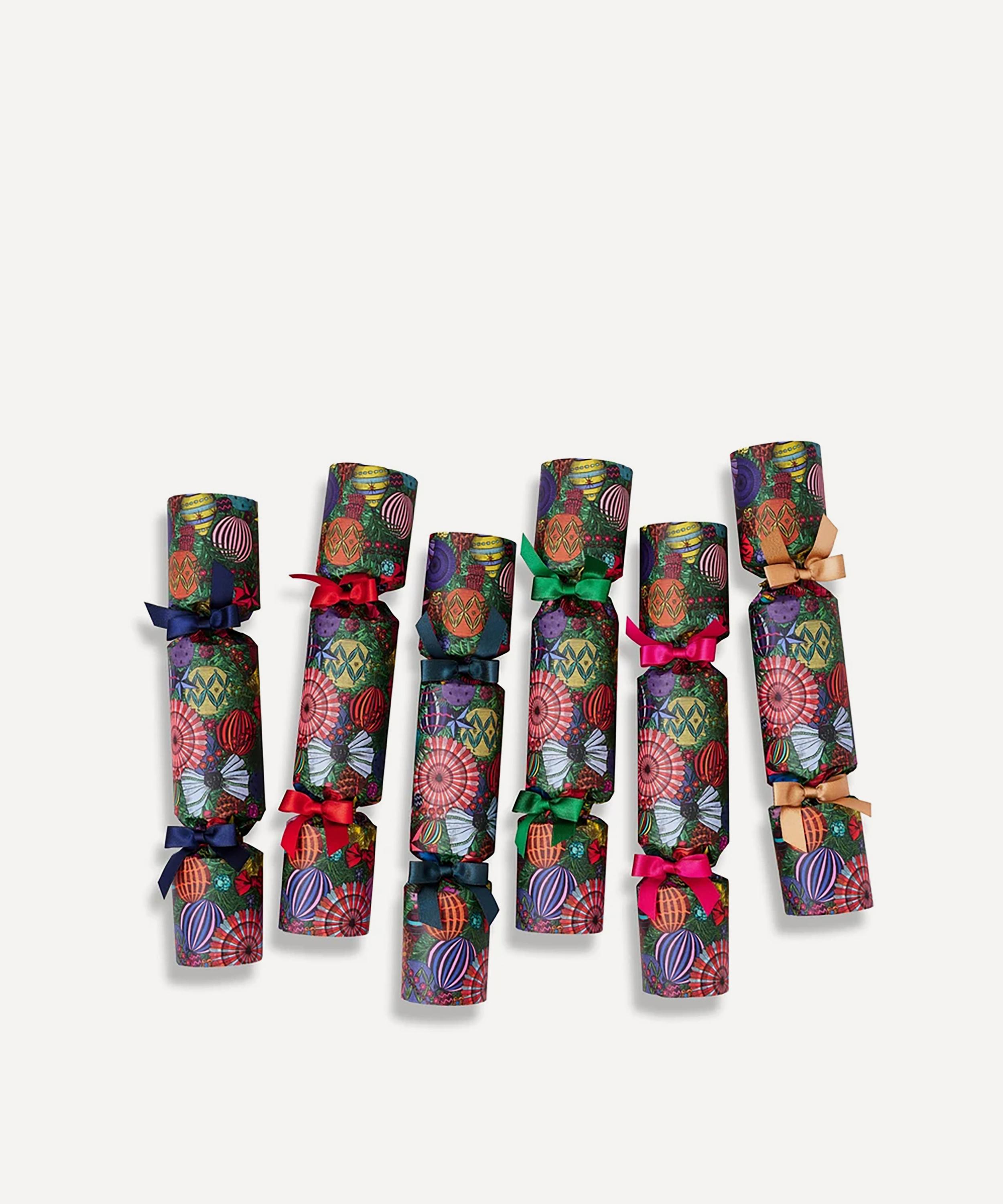 Christmas - Baubles Scented Candle Christmas Crackers Box of Six image number 1