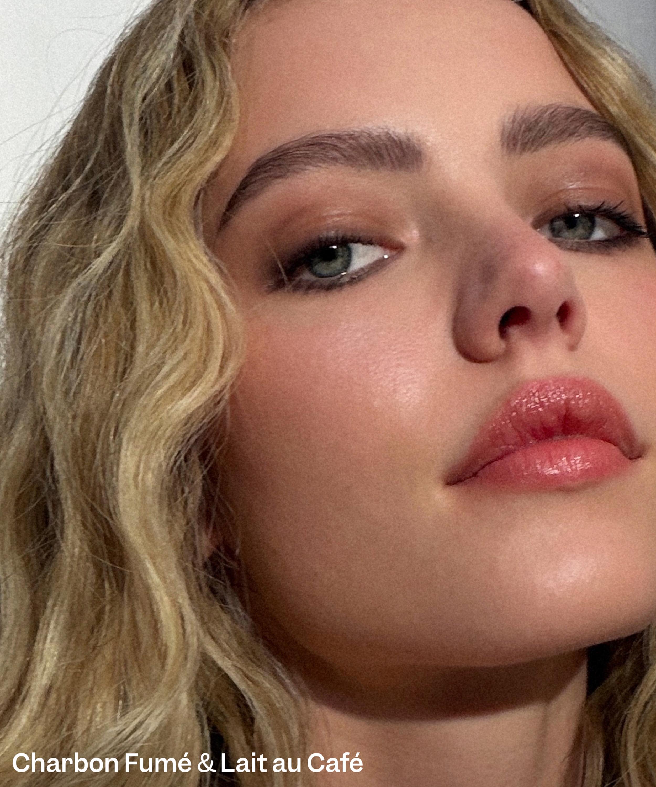 VIOLETTE_FR - Plume Eyeshadow image number 9