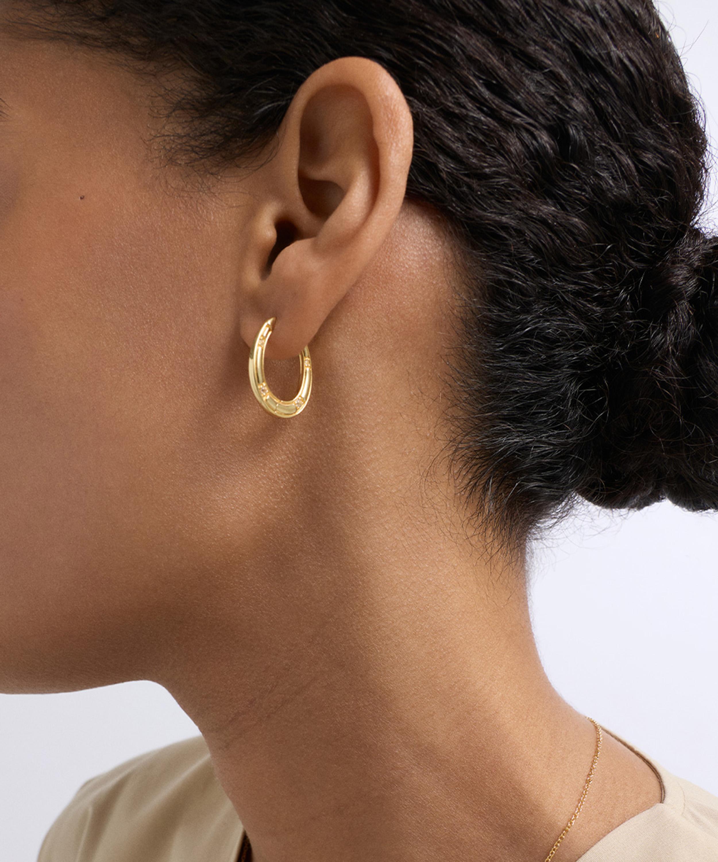 Astley Clarke - 18ct Gold-Plated Vermeil Silver Biography Horseshoe Bracelet image number 1