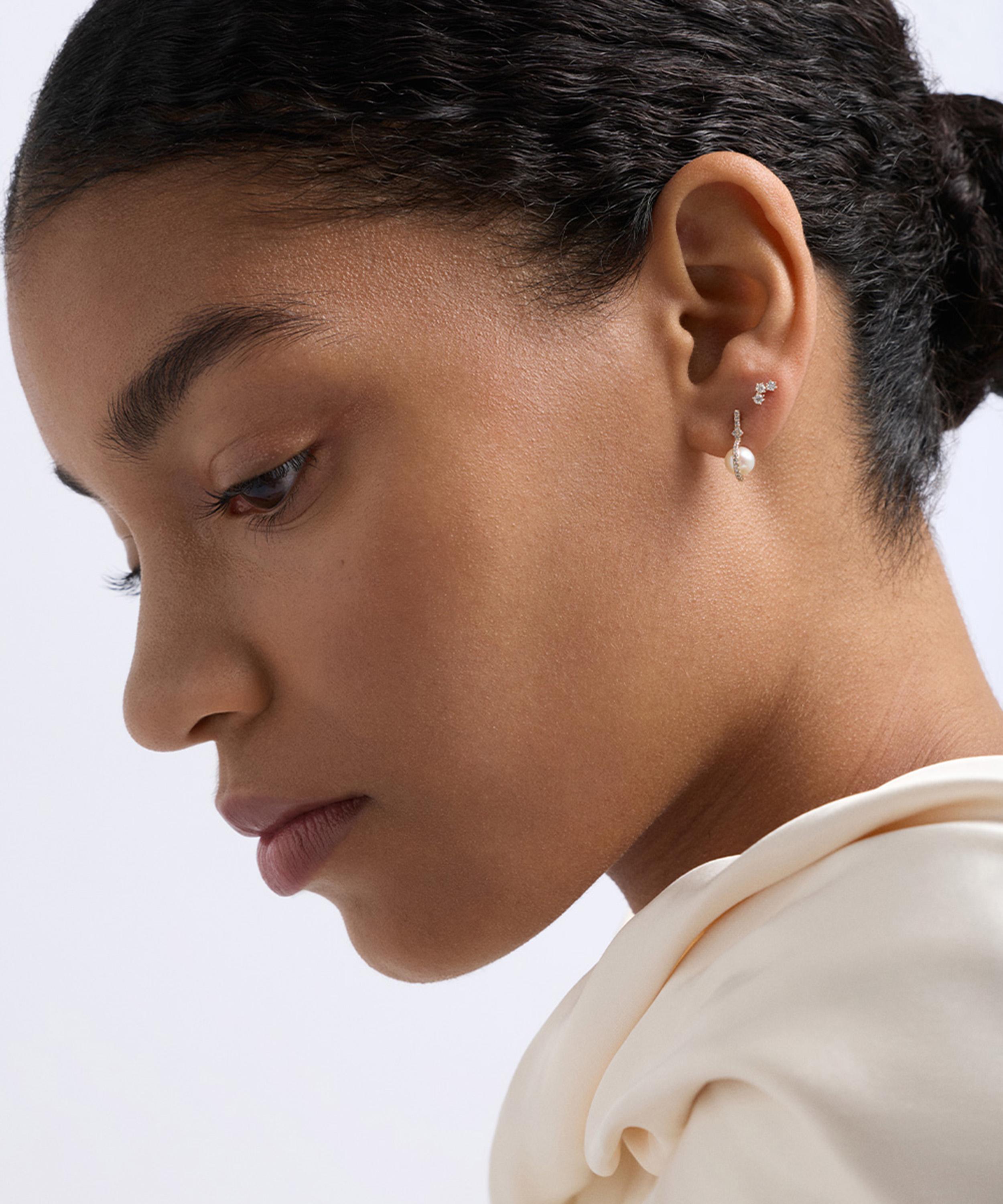 Astley Clarke - 14ct Gold Luna Pearl and Lab-Grown Diamond Stud Earrings image number 2