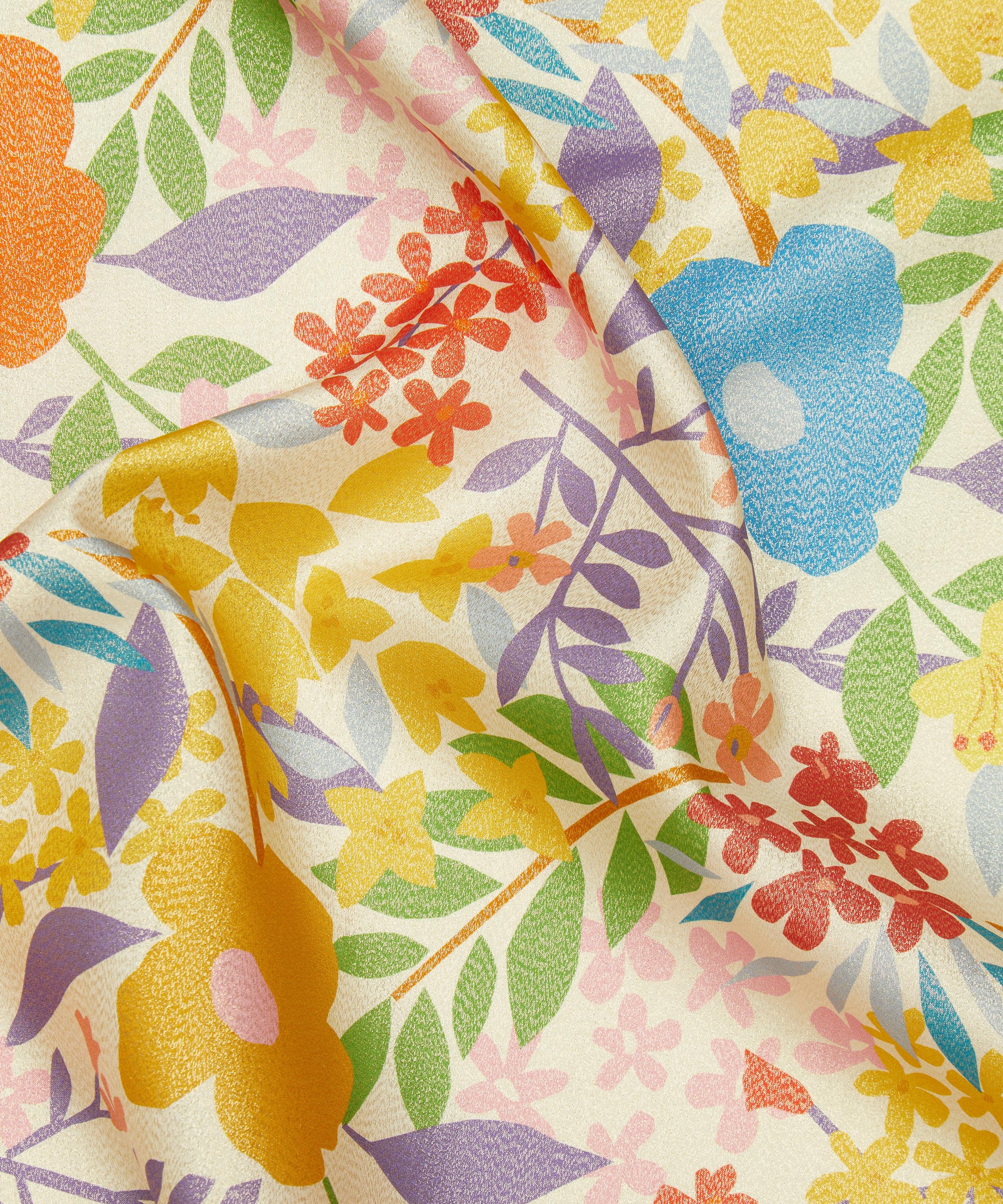 Liberty Fabrics - Papercut Petals Codrington Silk Lurex image number 3