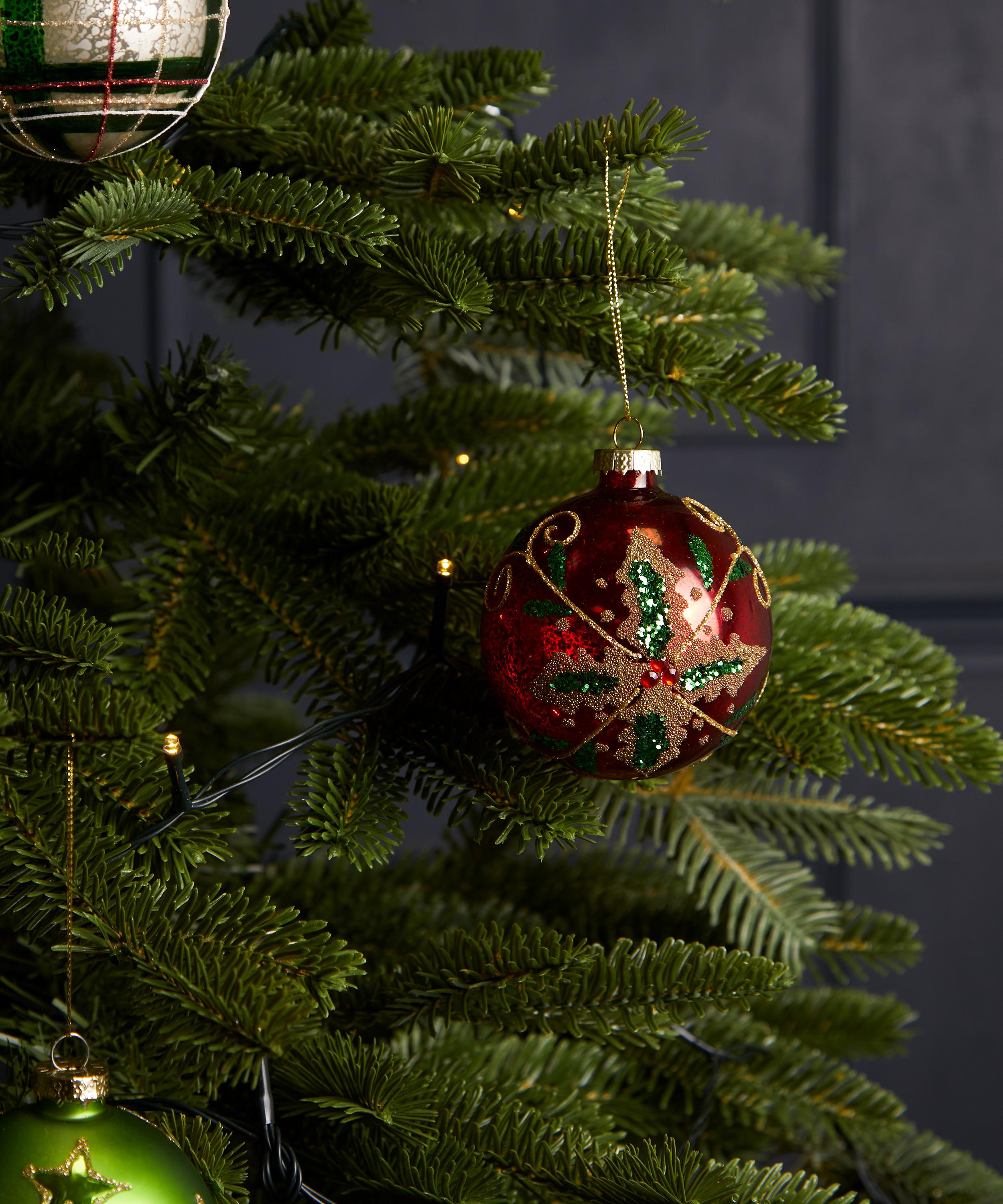 Christmas - Holly Wreath Glass Bauble image number 1