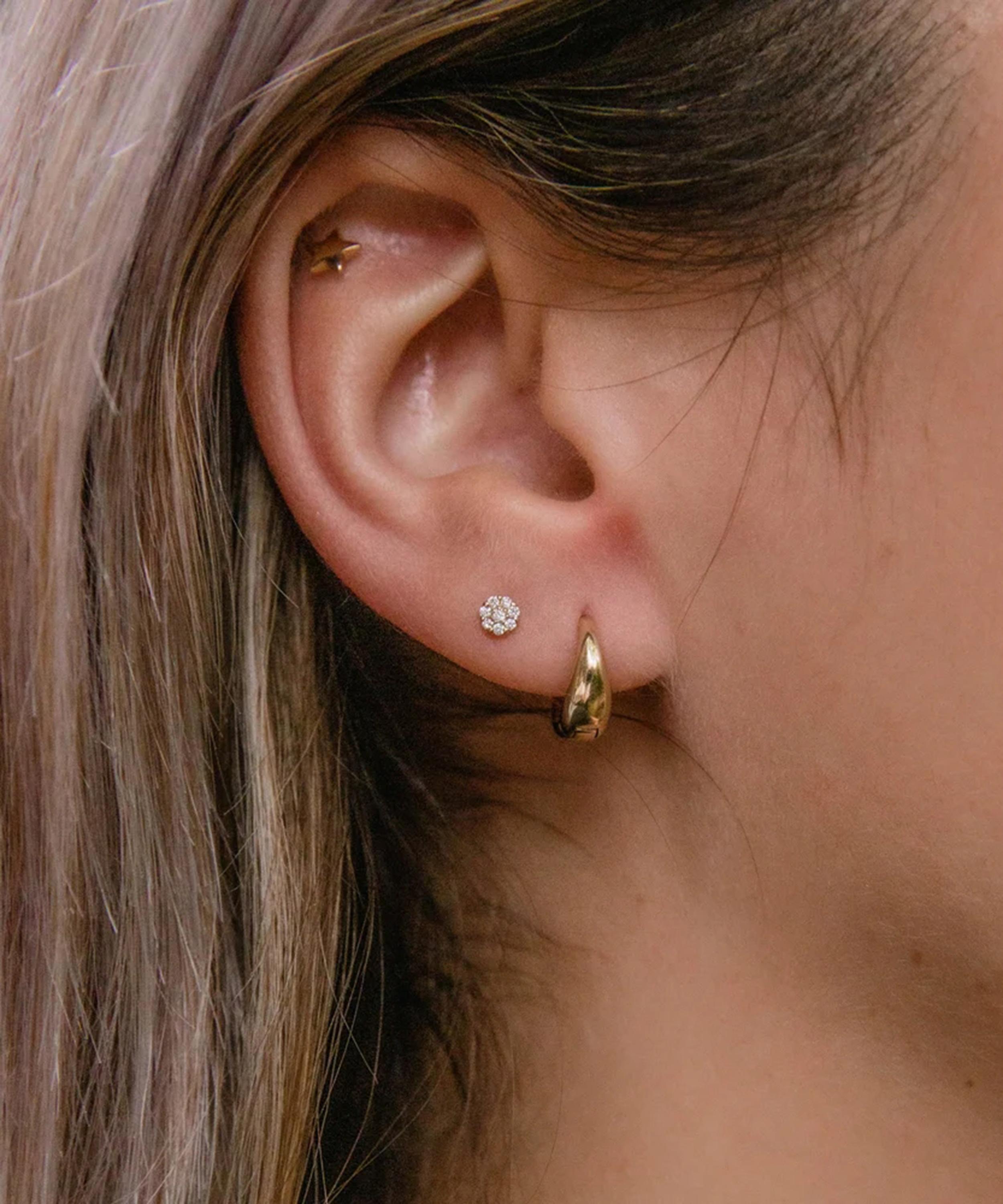 Dinny Hall - 9ct Gold Scoop Mini Huggie Hoop Earrings image number 1