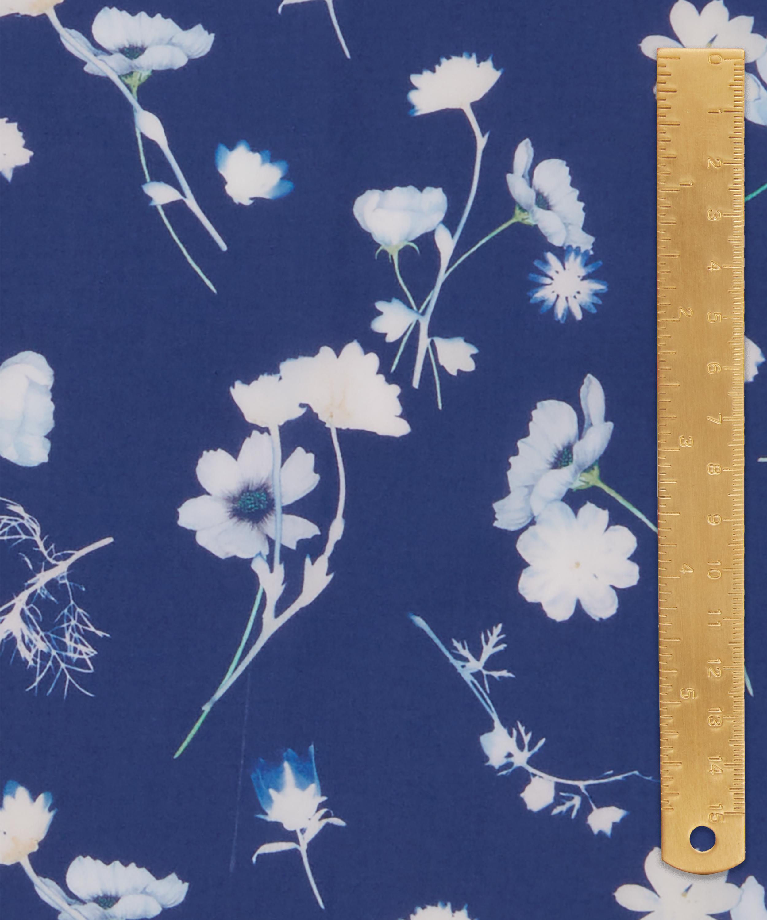 Liberty Fabrics - Nocturne Tana Lawn&trade; Cotton image number 4