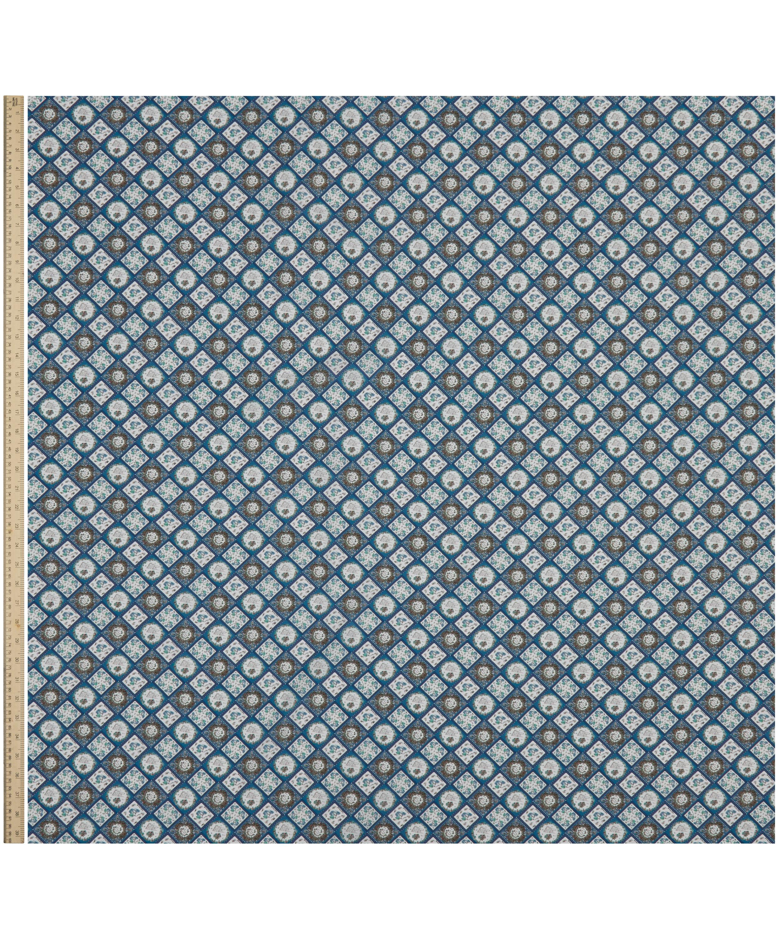 Liberty Fabrics - Fleur Foulard Tana Lawn&trade; Cotton image number 1