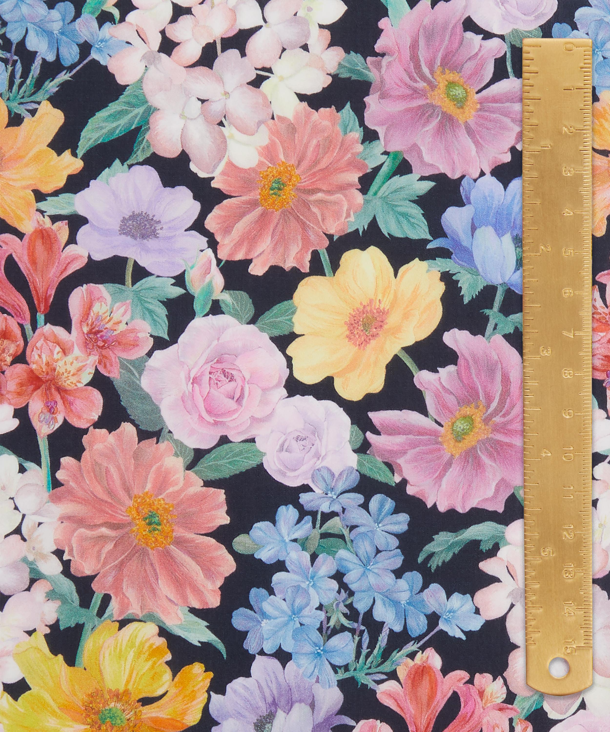 Liberty Fabrics - Marina&rsquo;s Walk Tana Lawn&trade; Cotton image number 4