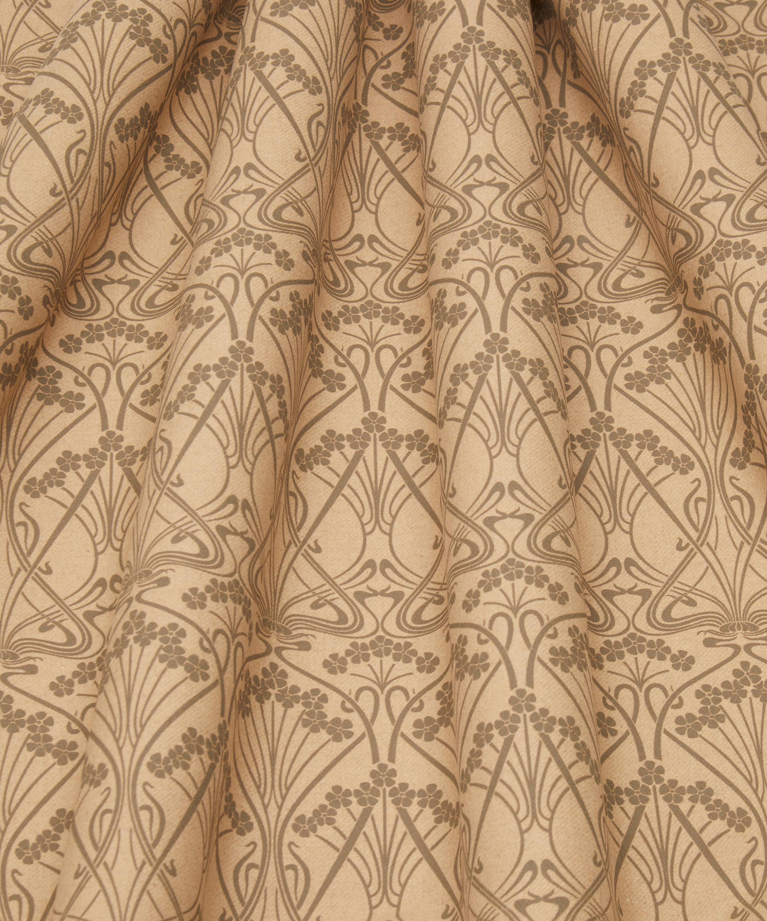 Liberty Fabrics - Nouveau Ianthe MWool image number 2