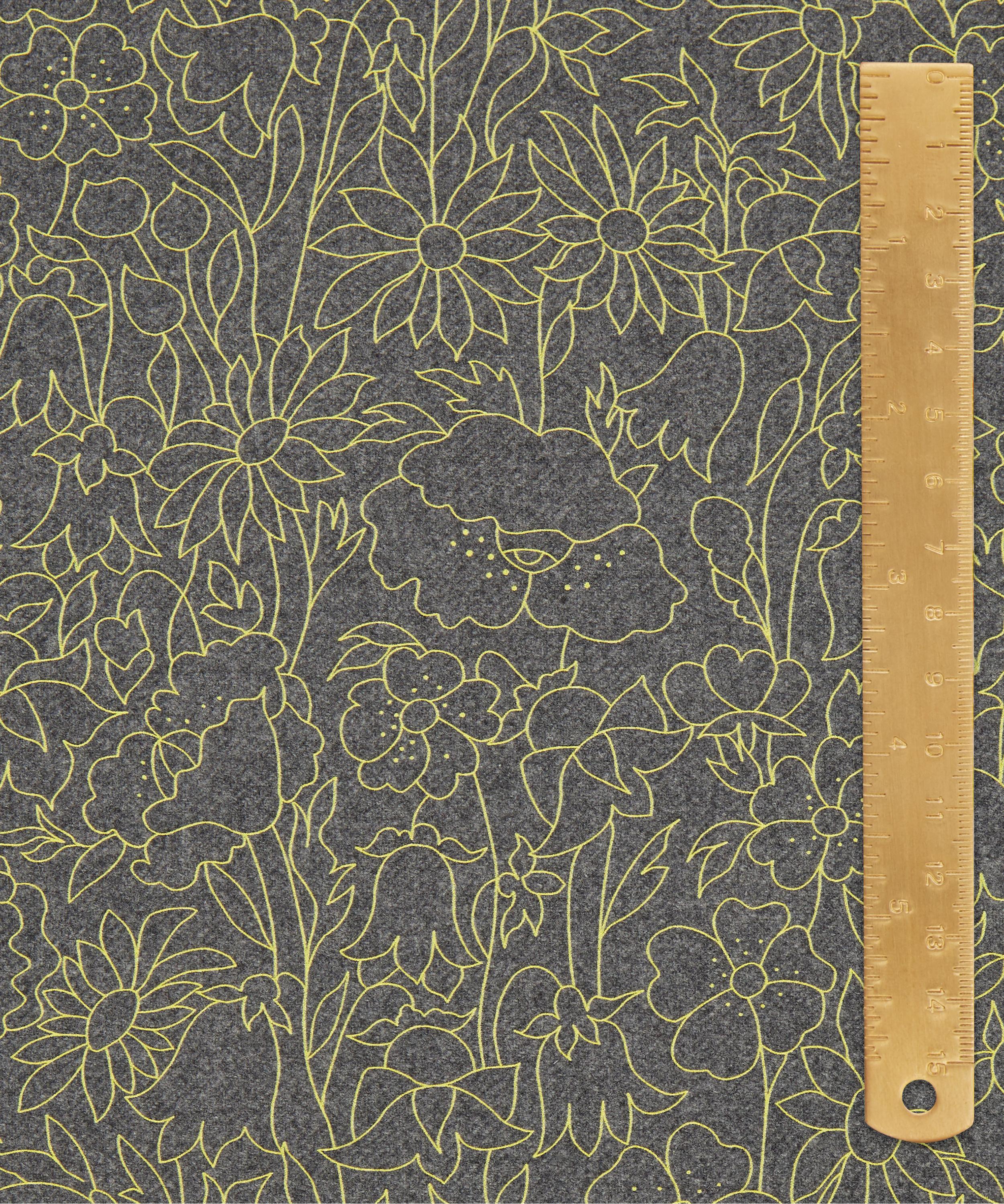 Liberty Fabrics - Poppy Valley MWool image number 4
