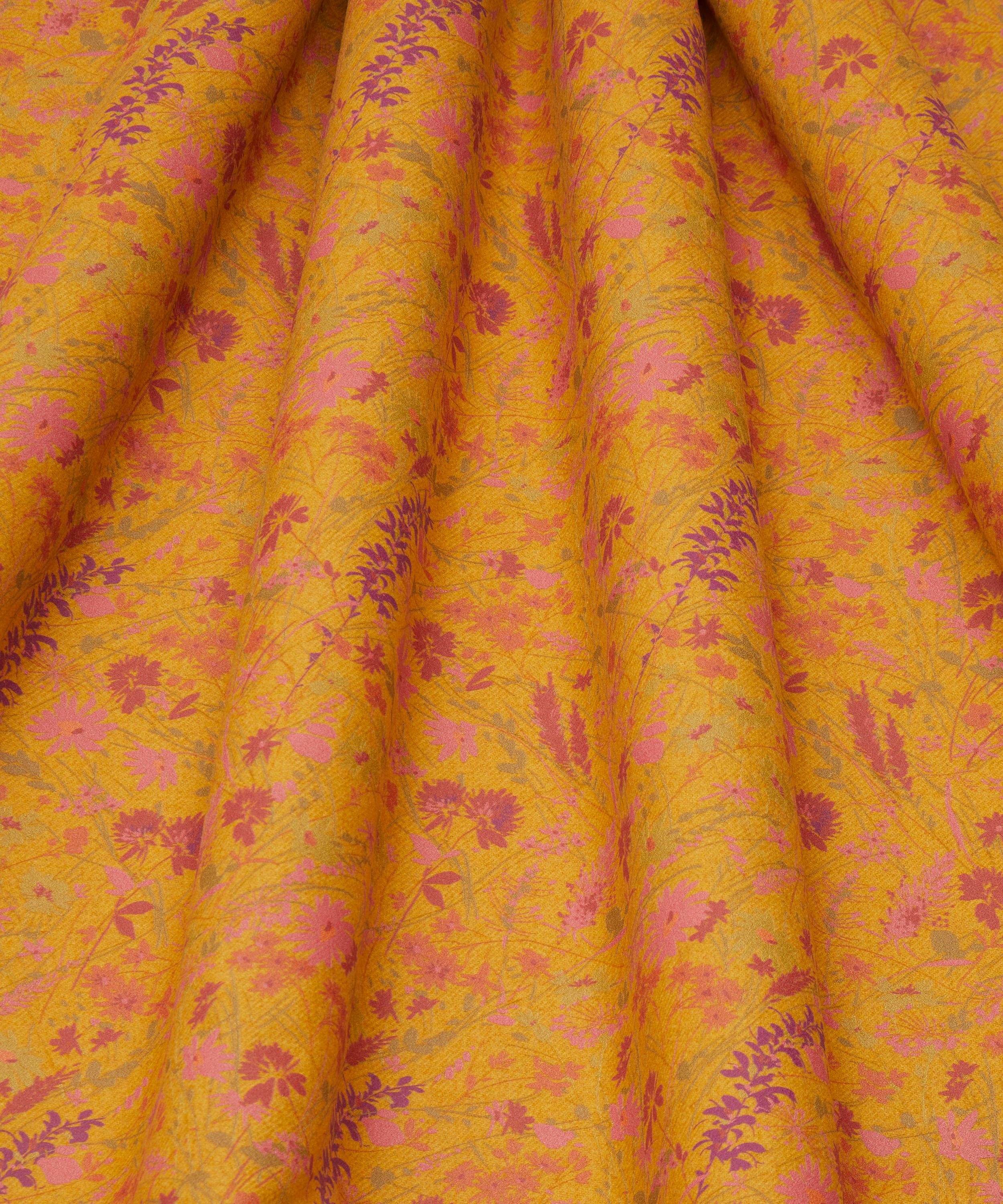 Liberty Fabrics - Daisy Clash MWool image number 2