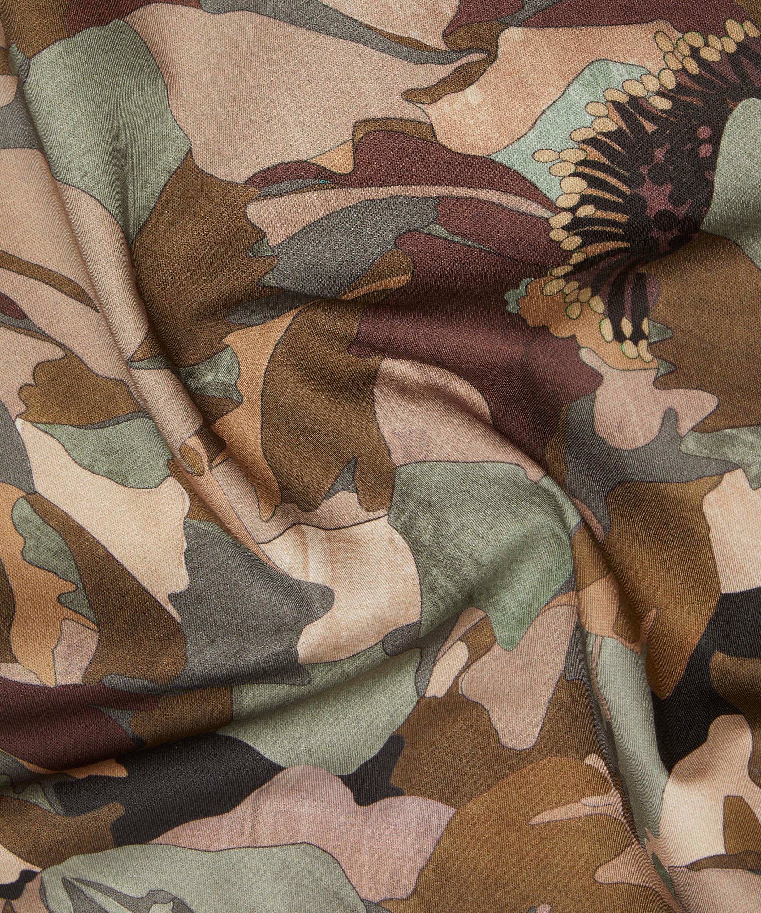 Liberty Fabrics - Peony Parade Pluvia Cotton image number 3