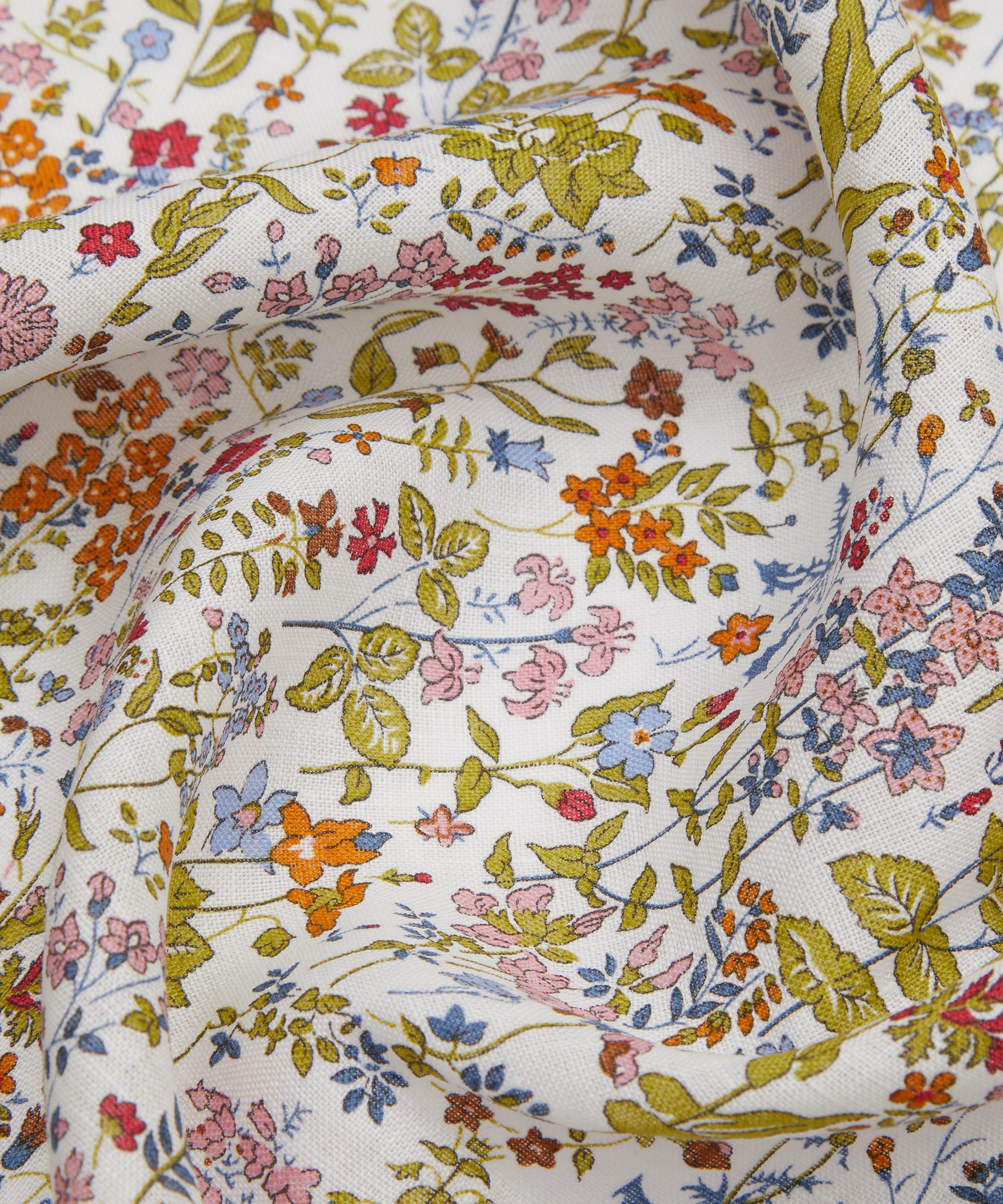 Liberty Fabrics - Field Flowers Sycamore Linen image number 3