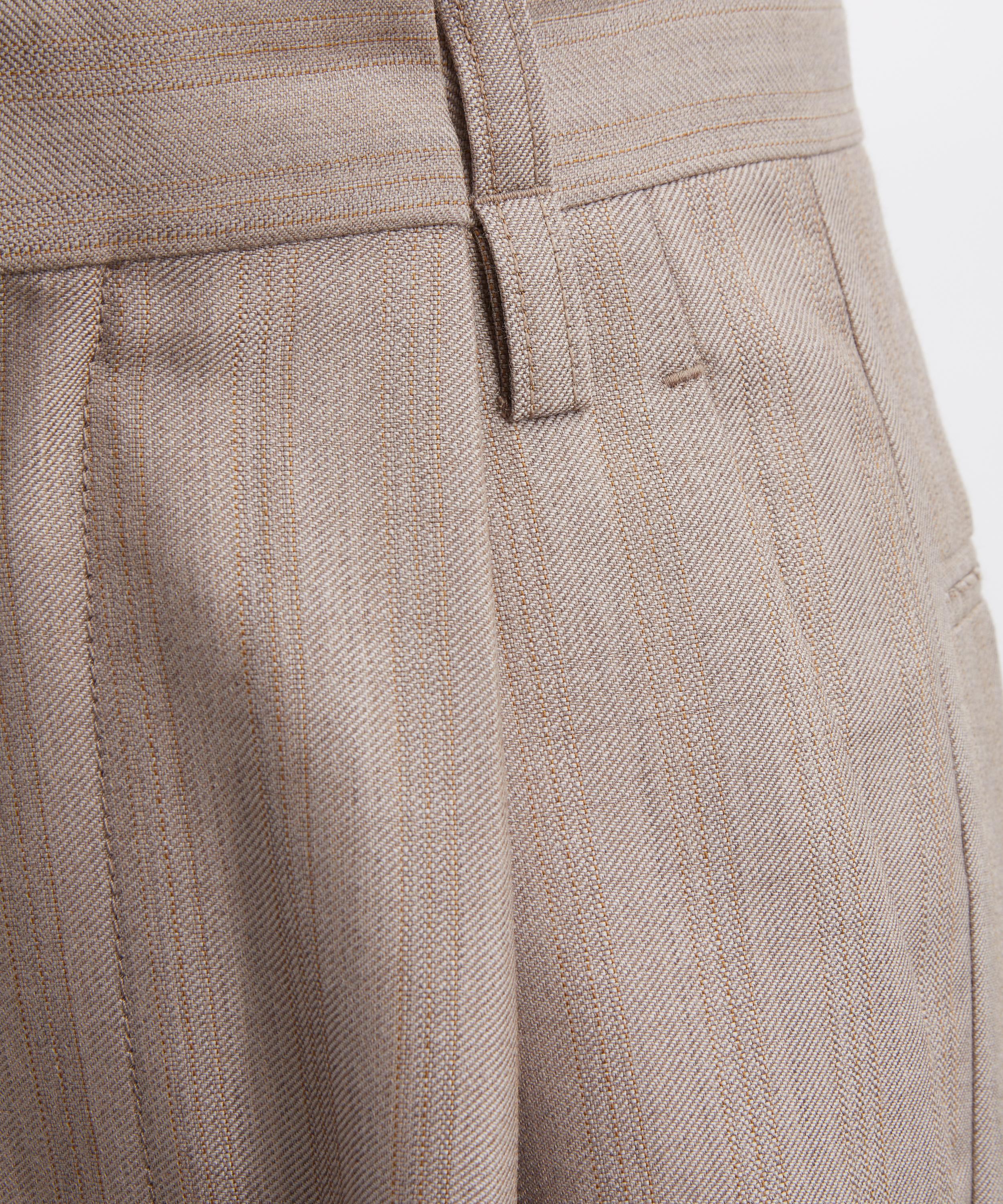 Victoria Beckham - Pleated Waist Trousers image number 4