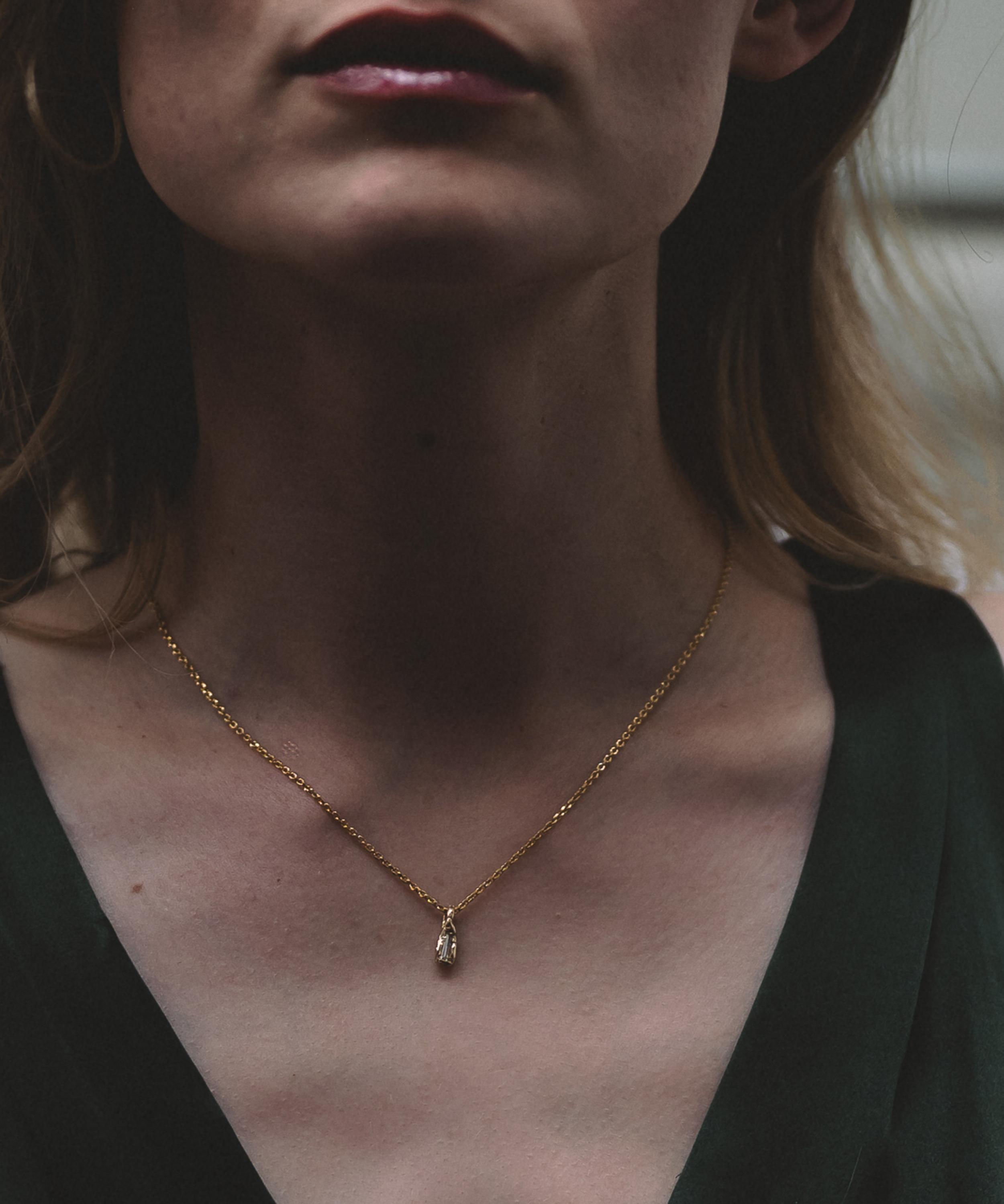 Ellis Mhairi Cameron - 14ct Gold Baguette White Diamond Pendant Necklace image number 1