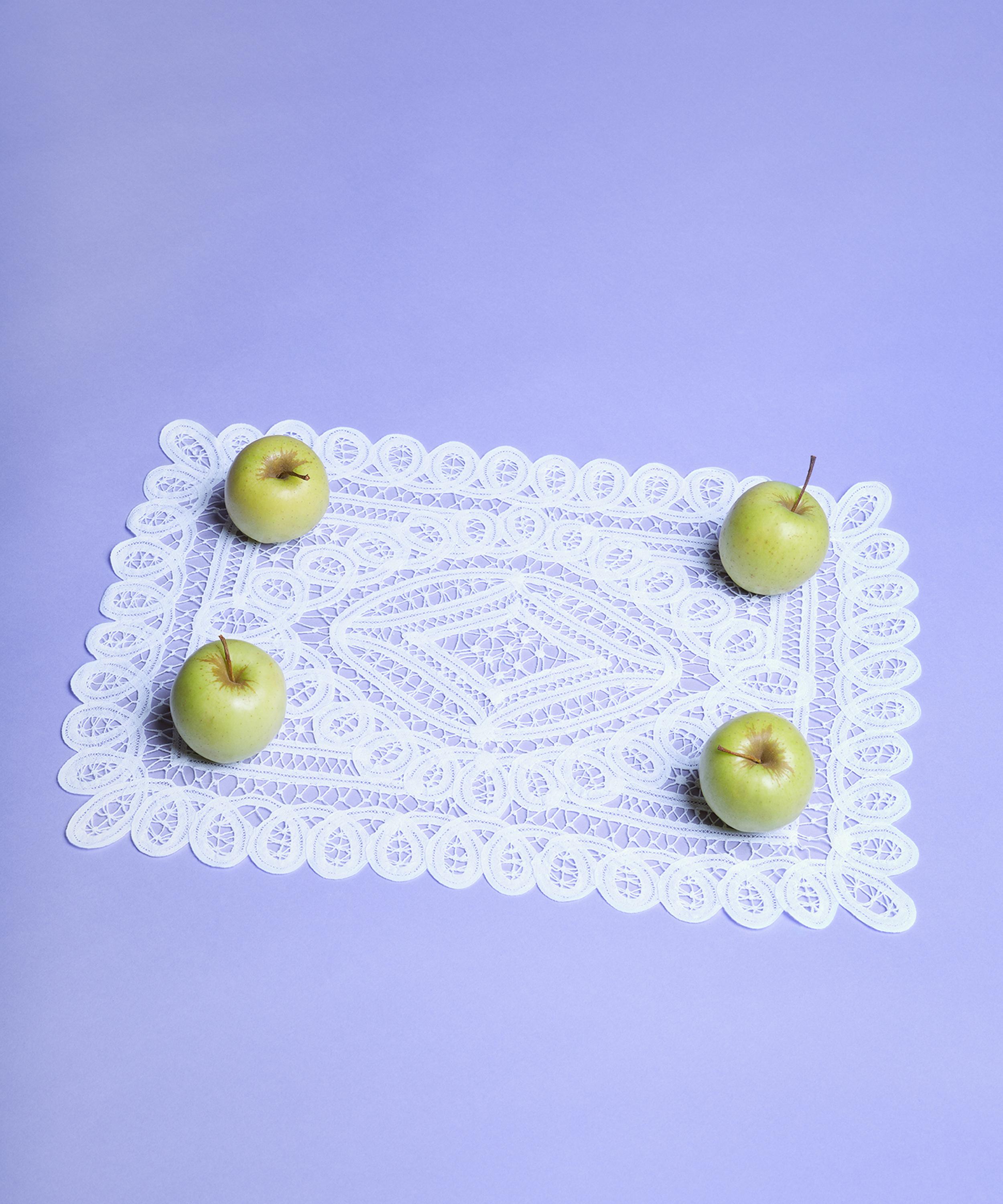 Bitossi - White Lace Square Doily image number 1