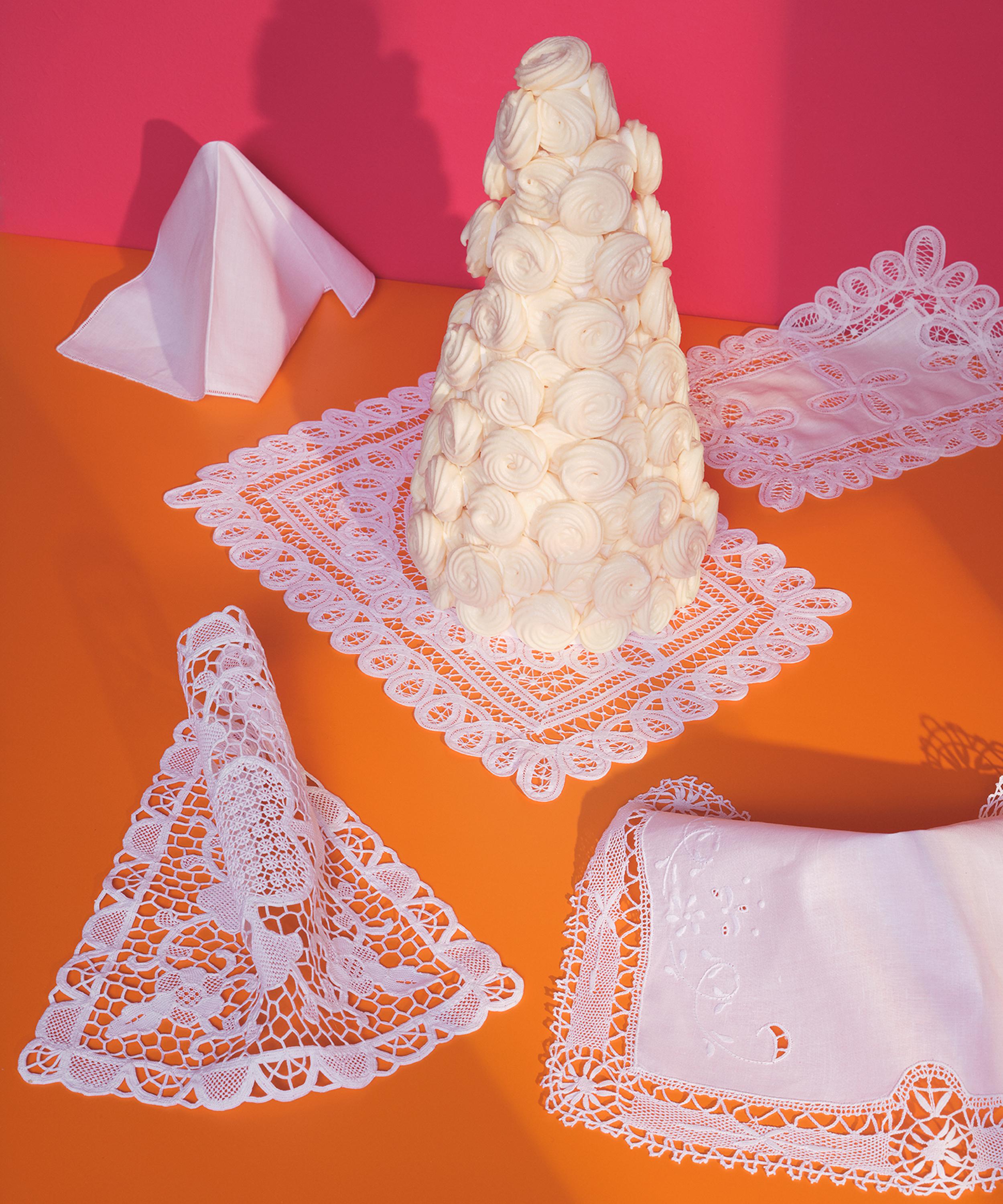 Bitossi - White Lace Square Doily image number 2