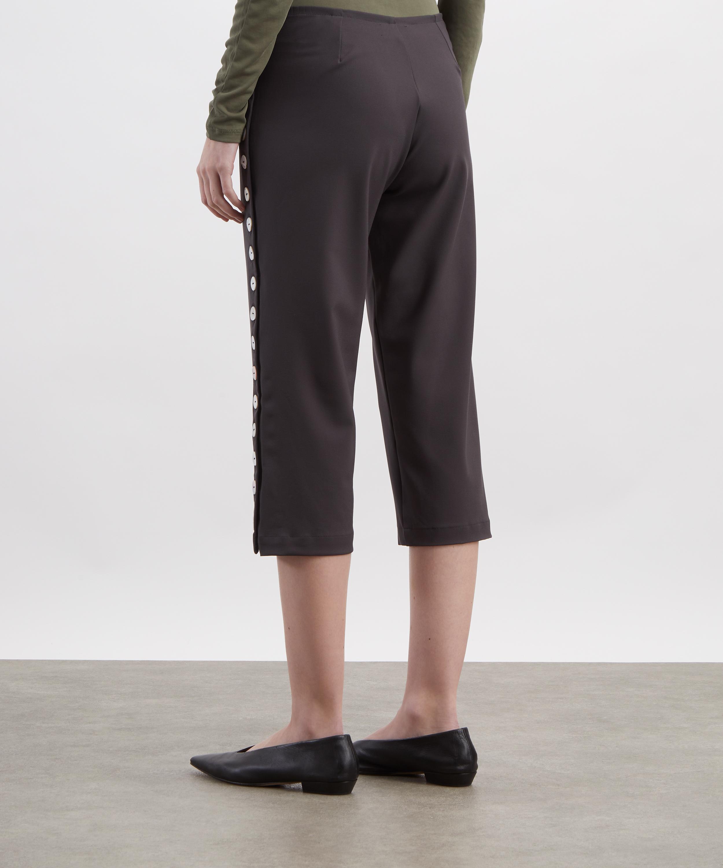 Caspar the Label - Grey Pearly Capri Trousers image number 3