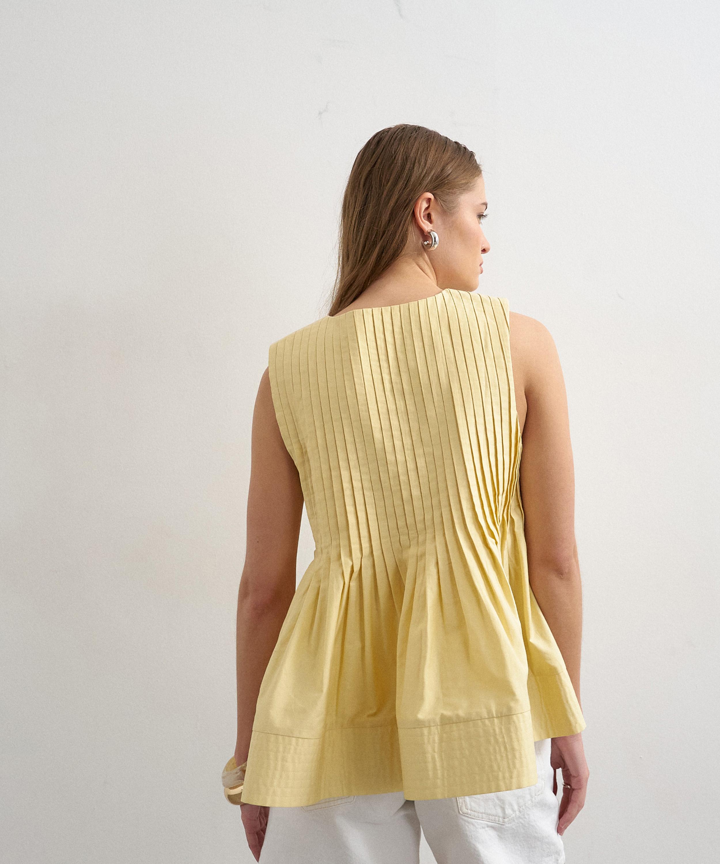 TOPSHOP - Lemon V-Neck Pintuck A-Line Top image number 3