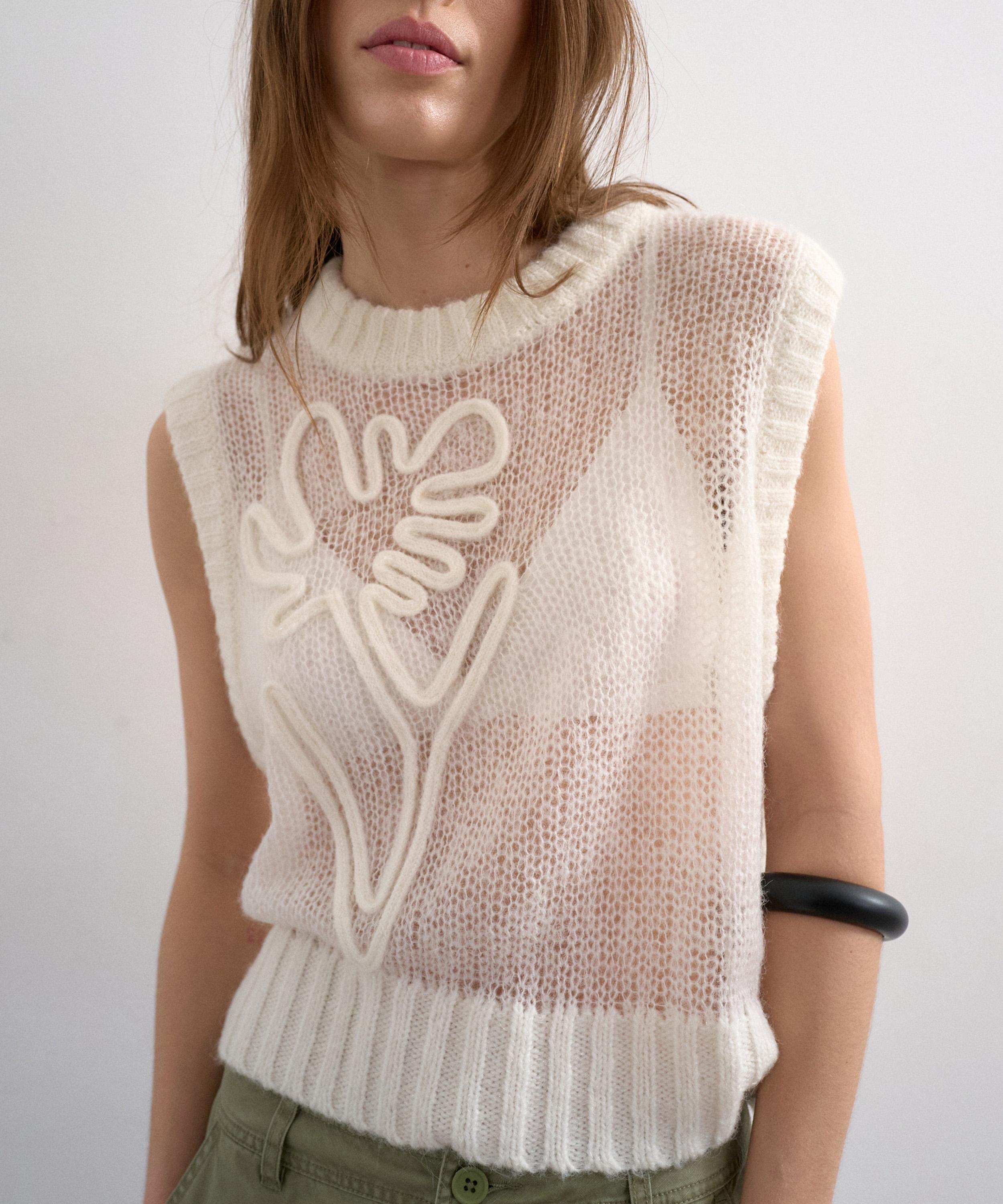 TOPSHOP - Knitted Sheer Embroidered Floral Vest image number 1