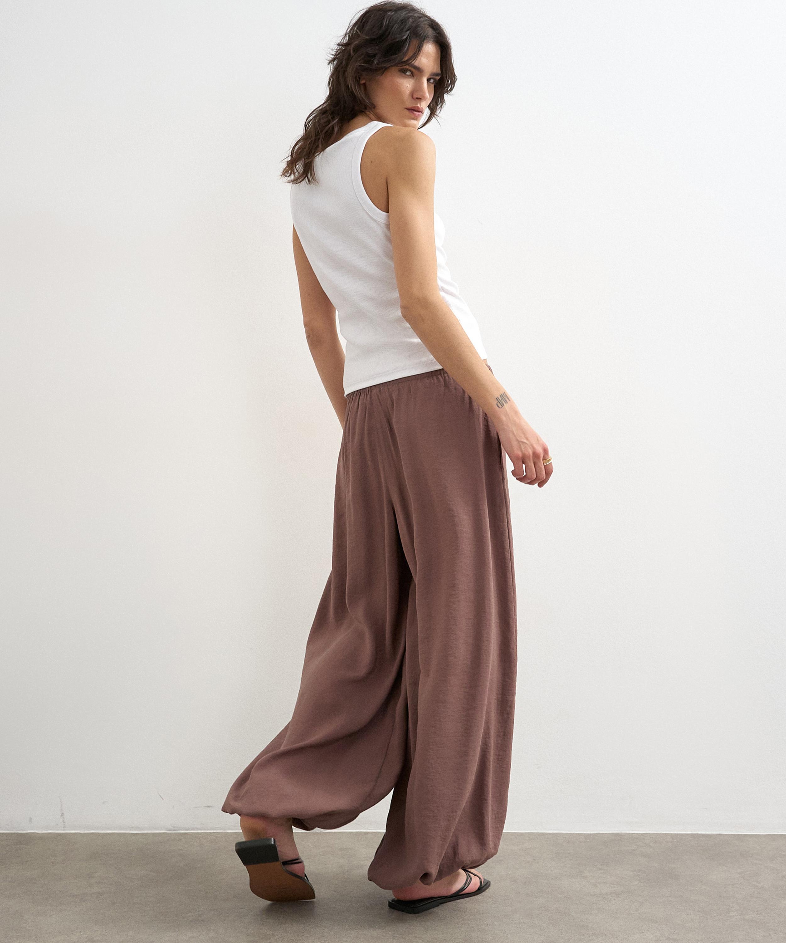TOPSHOP - Chocolate Modal Balloon-Leg Trousers image number 3